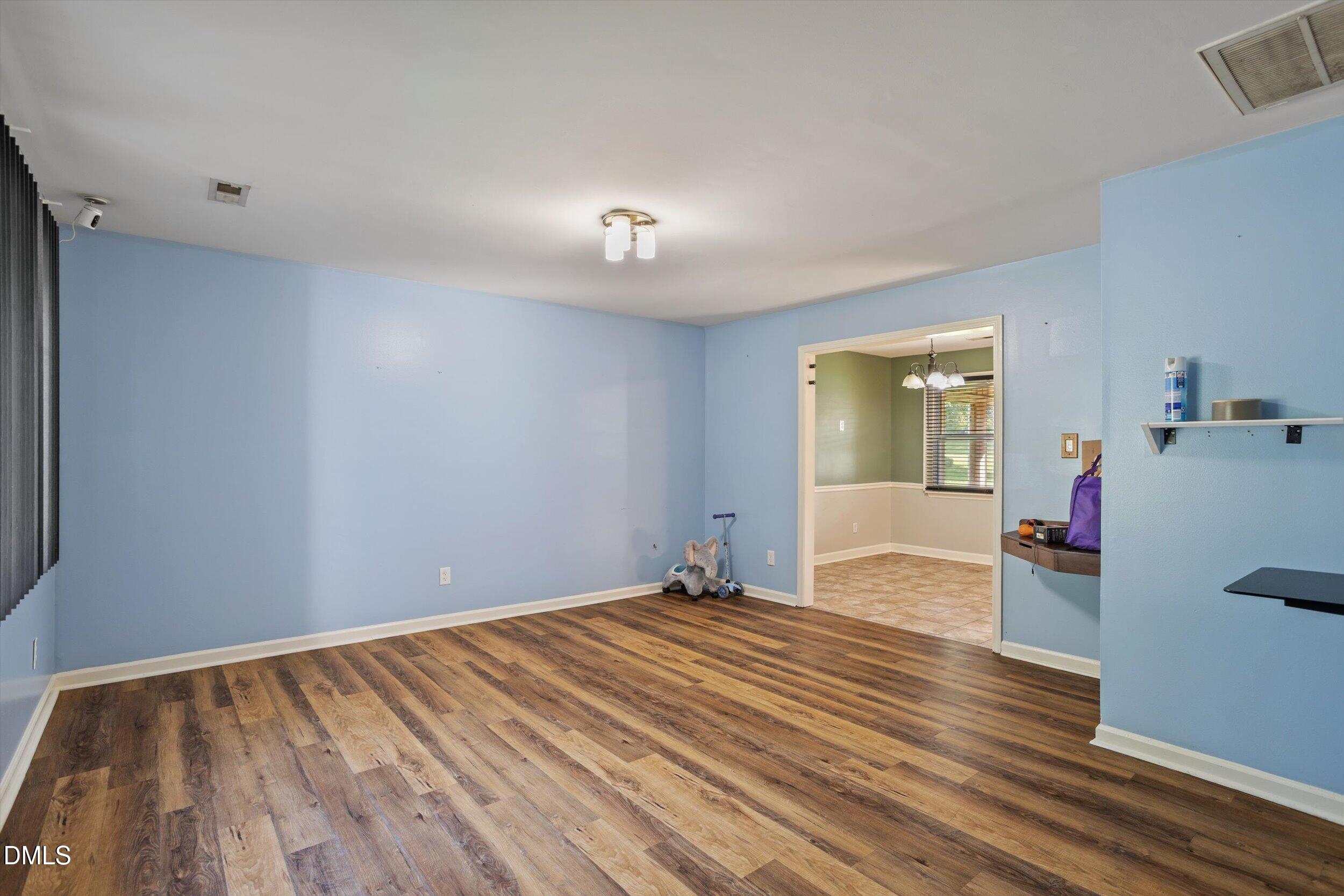 2512 Sundial Circle Property Photo 11