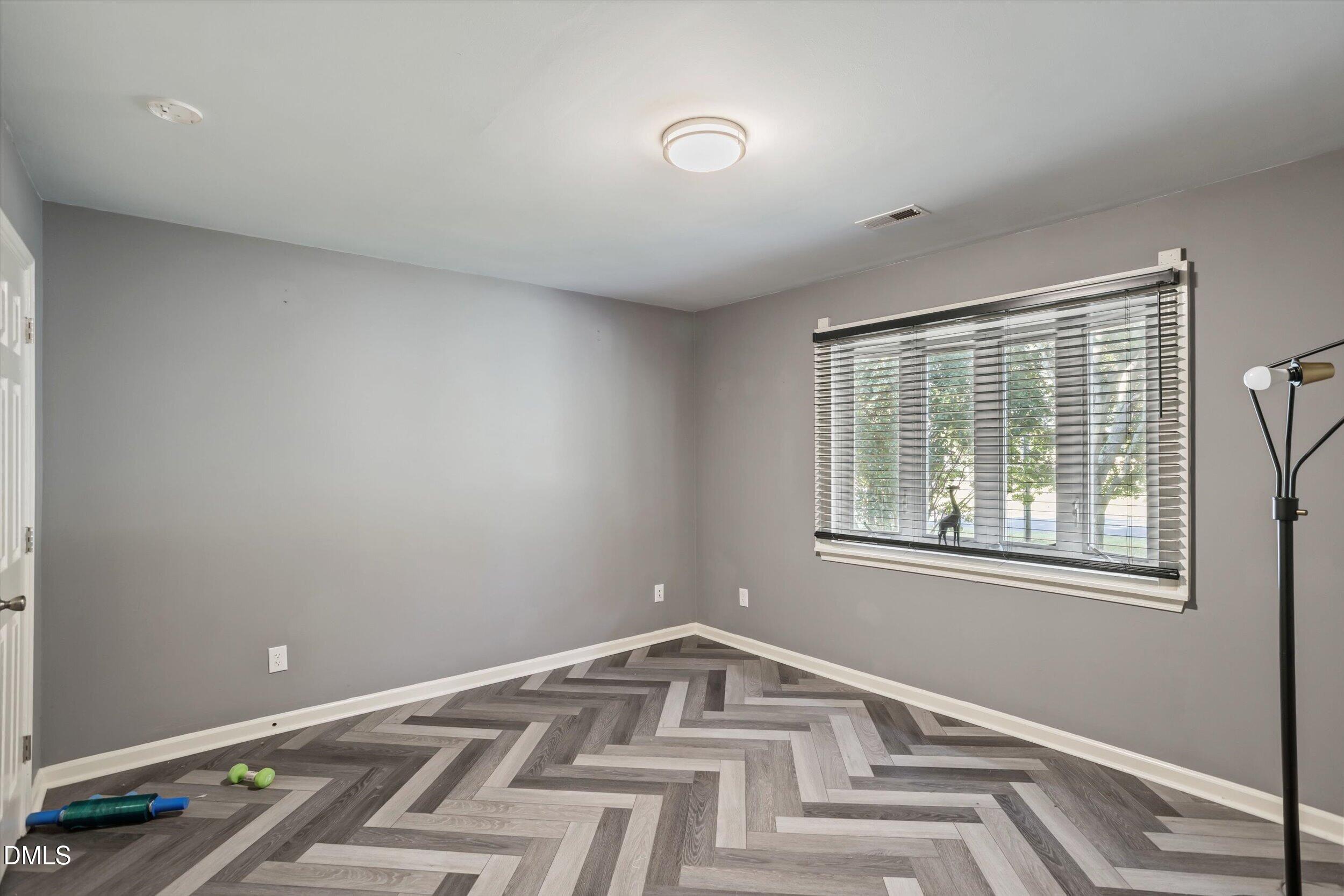 2512 Sundial Circle Property Photo 13
