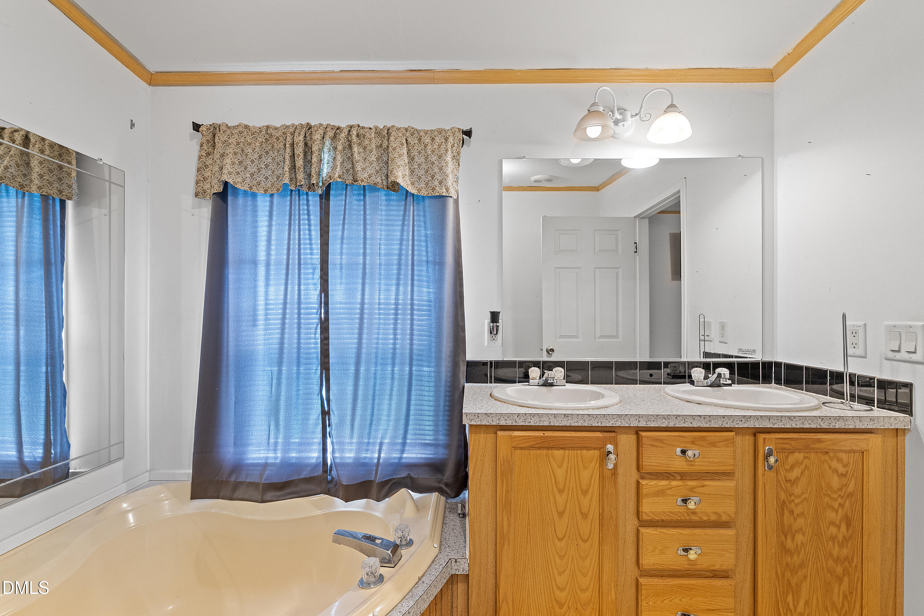 2 Riverview Road Property Photo 12