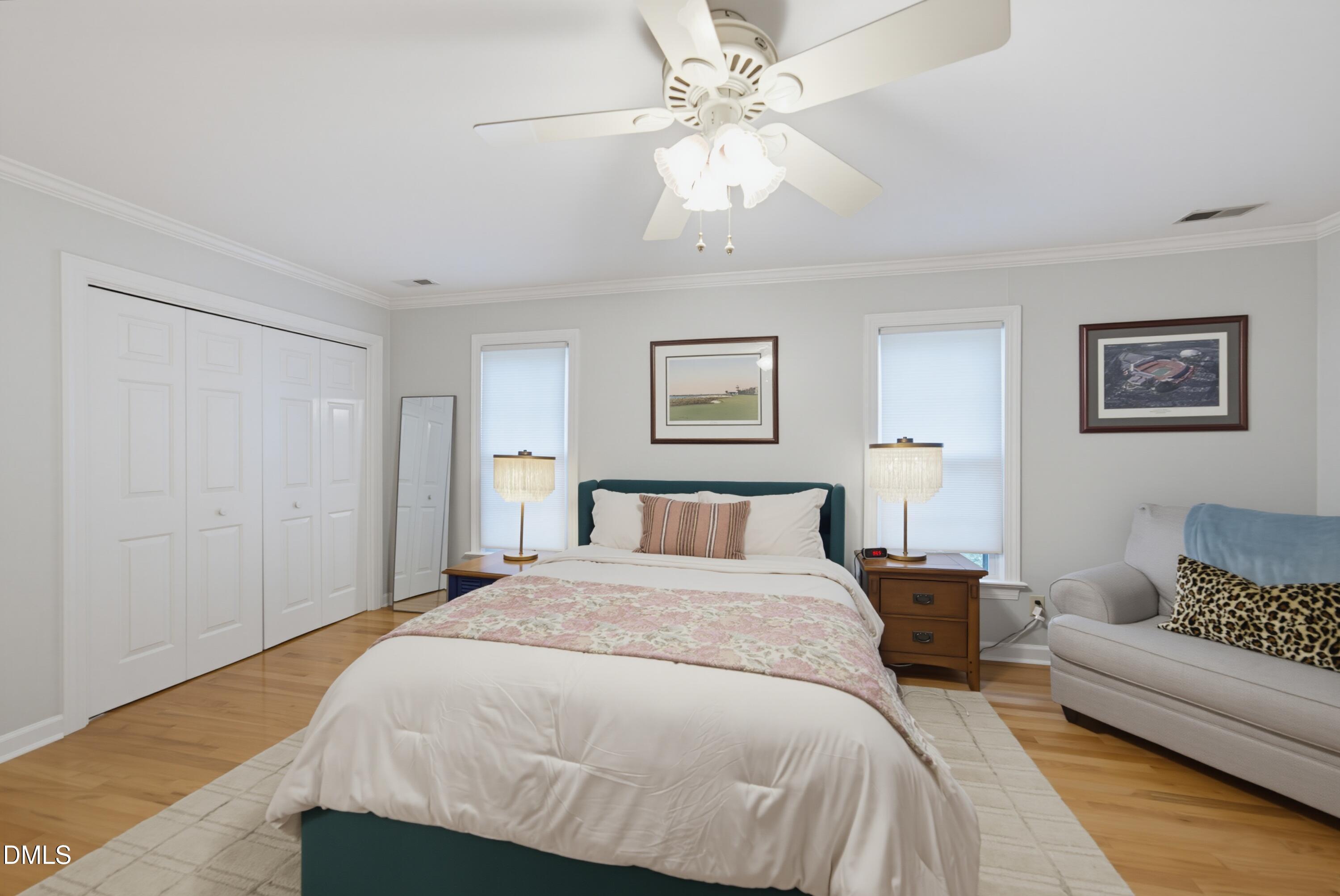 1302 Hampshire Court Property Photo 23