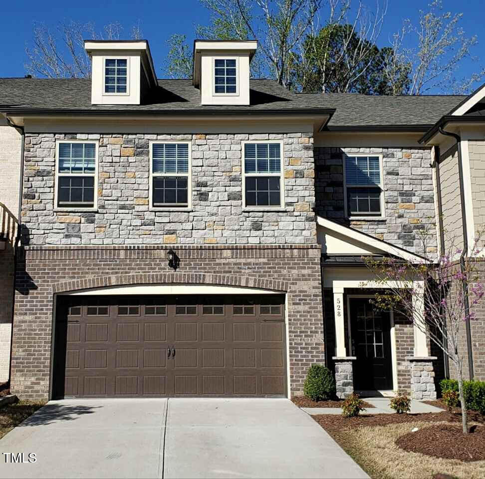 528 Fumagalli Drive Property Photo 1