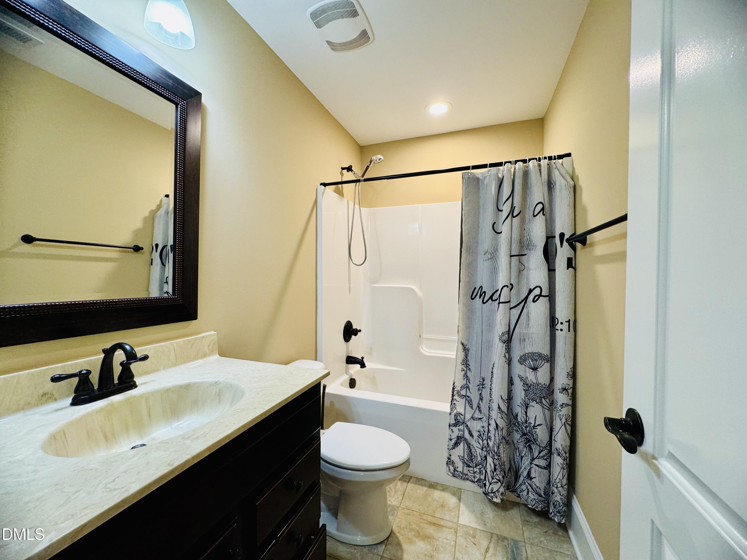 3658 Pleasants Ridge Drive Property Photo 13