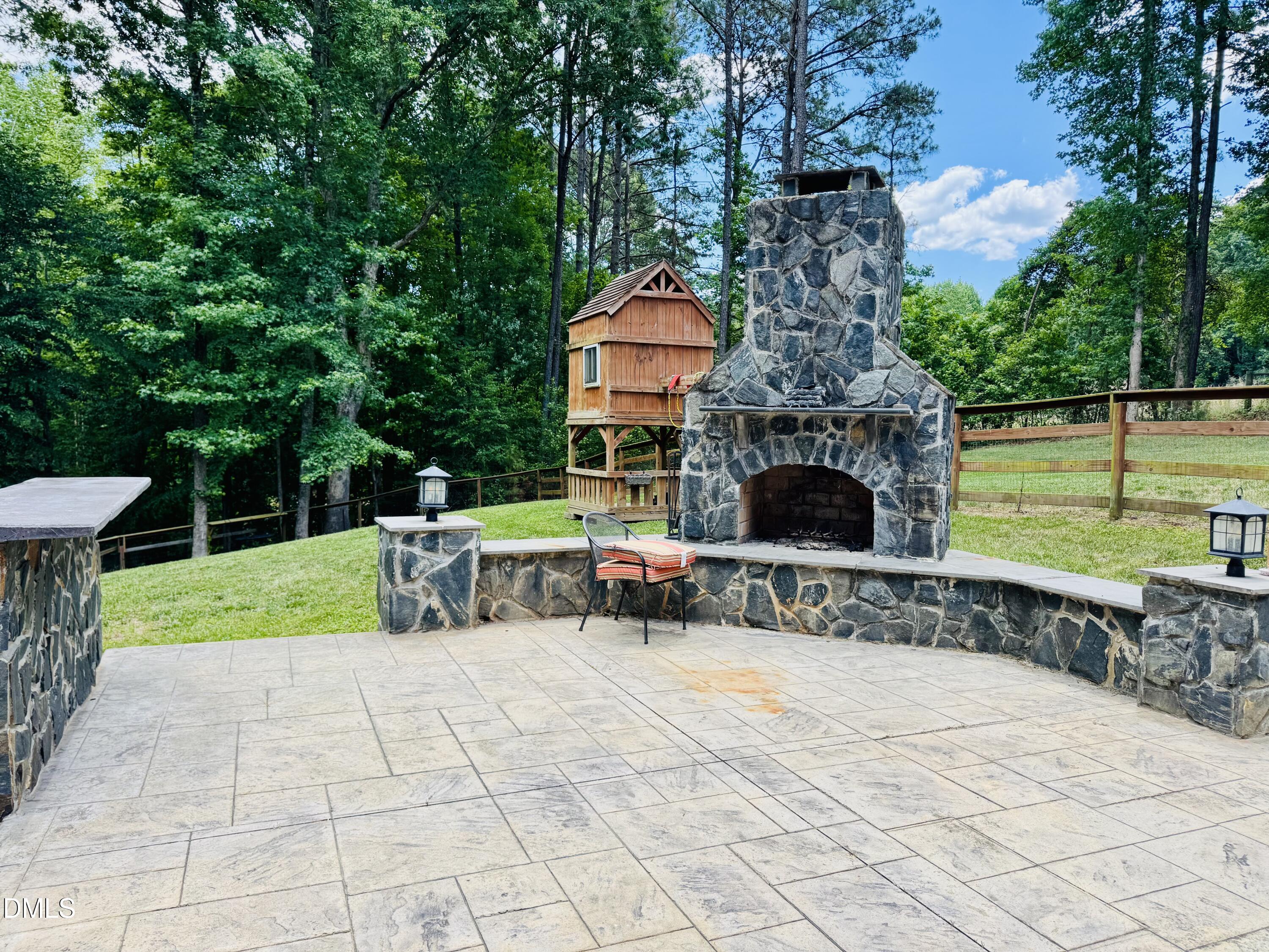 3658 Pleasants Ridge Drive Property Photo 14
