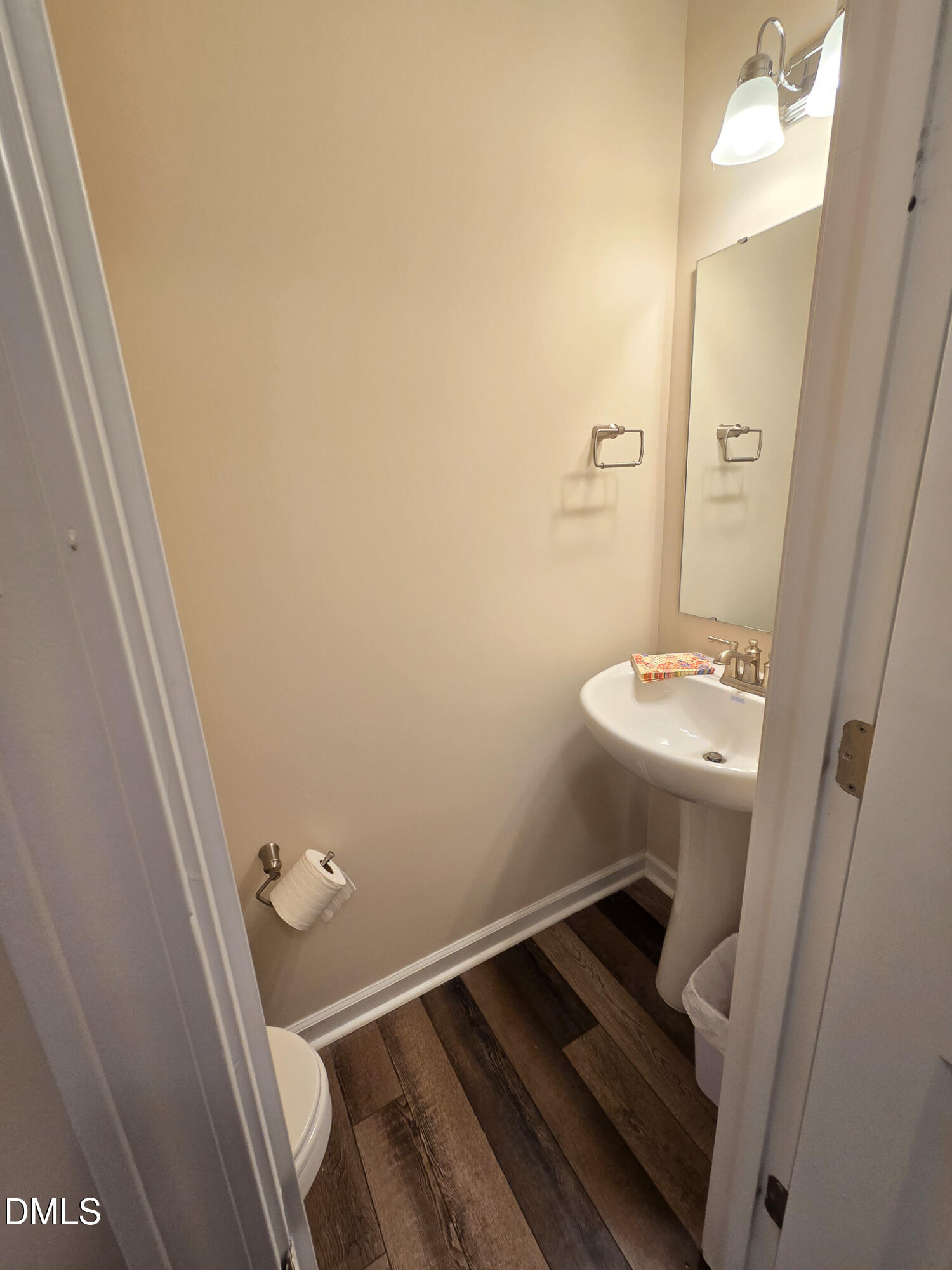 306 Villanova Drive Property Photo 4
