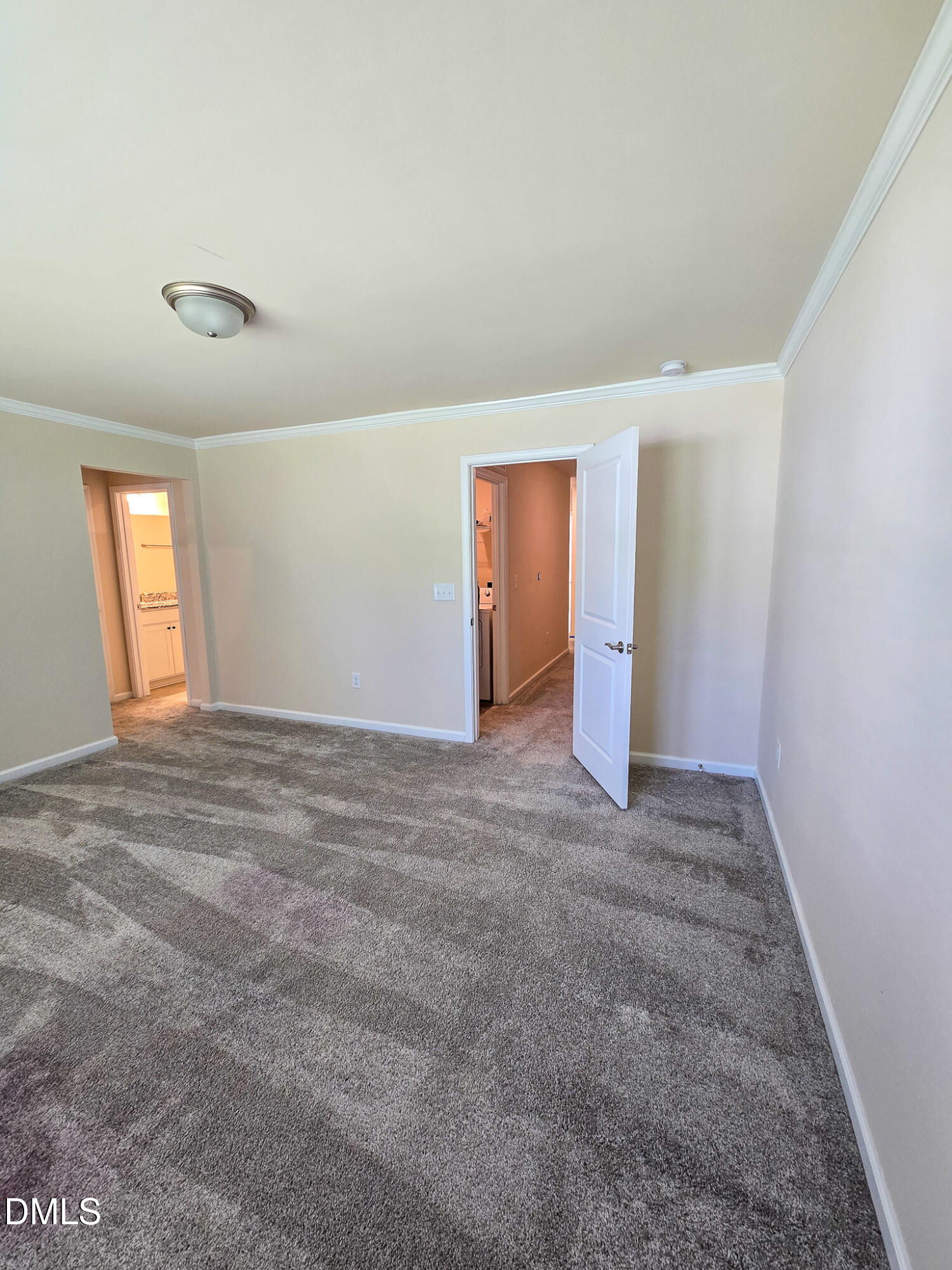 306 Villanova Drive Property Photo 17