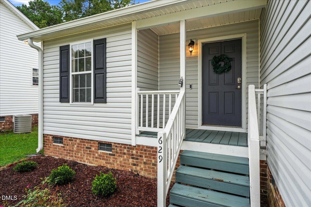 629 Avondale Drive Property Photo 1