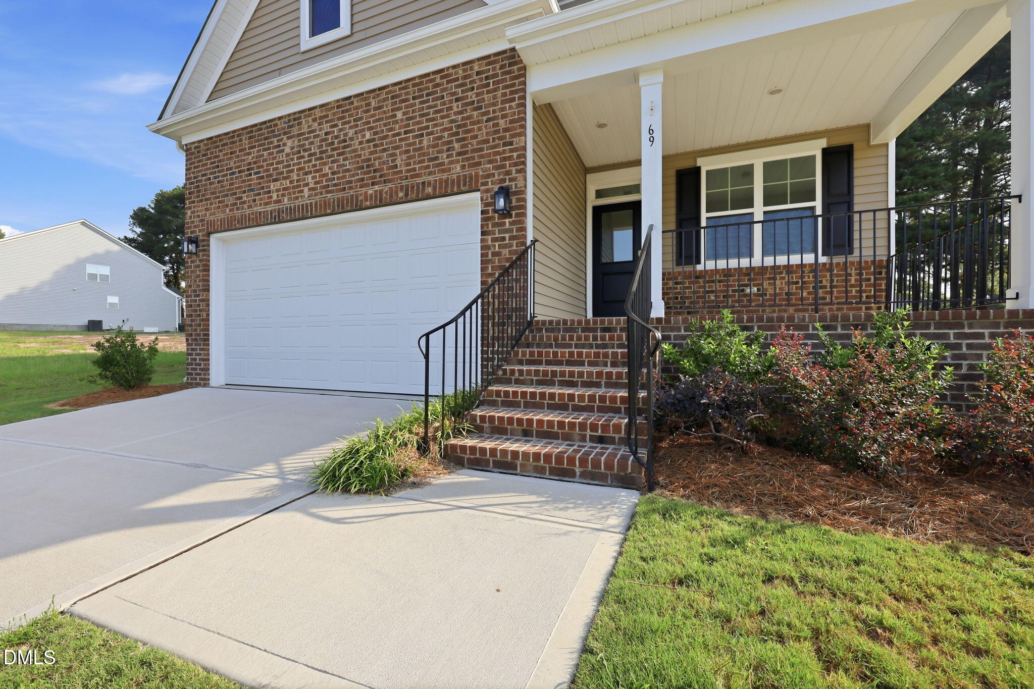 69 White Azalea Way Property Photo 3