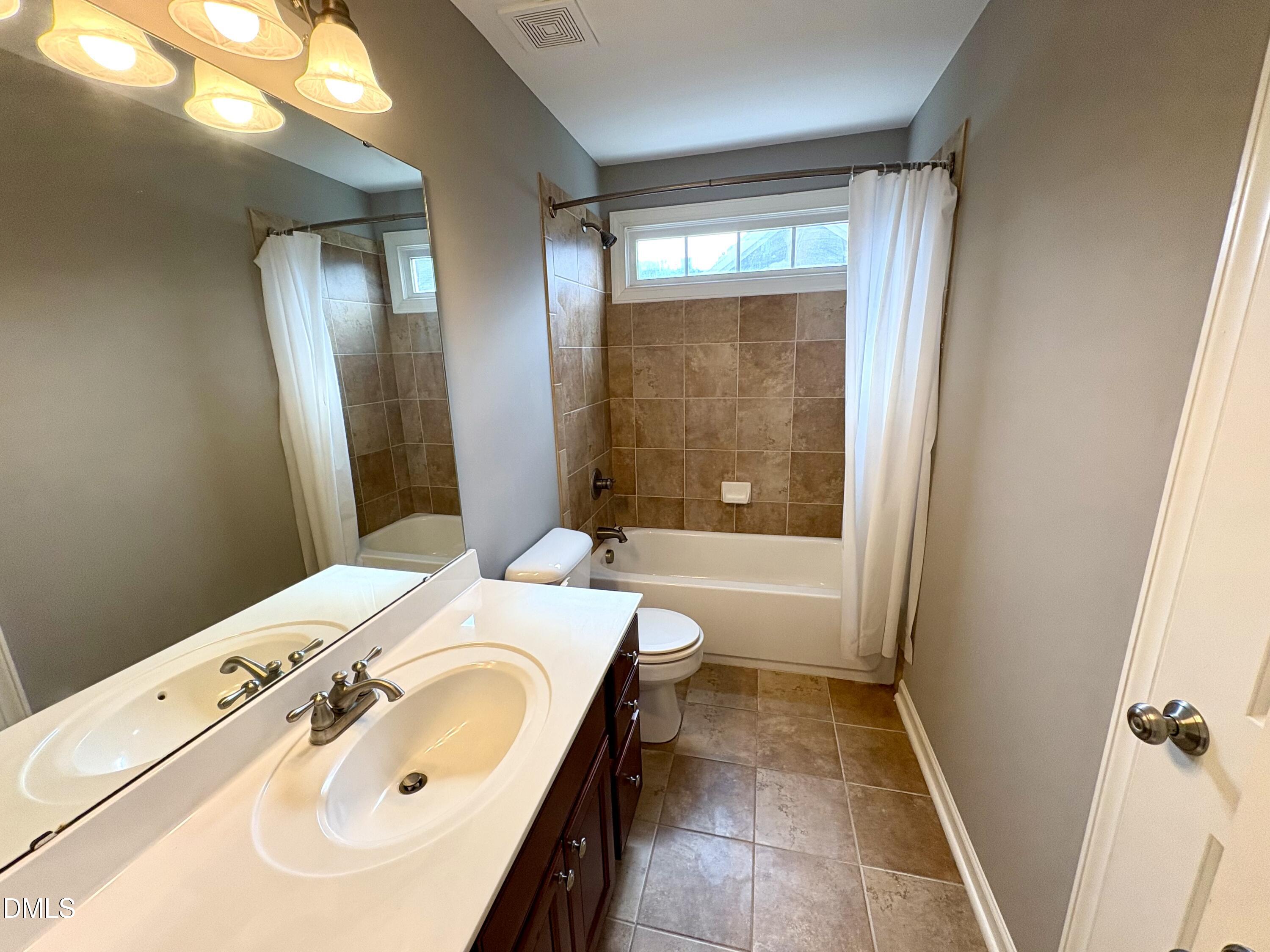 1315 Center Street Property Photo 18