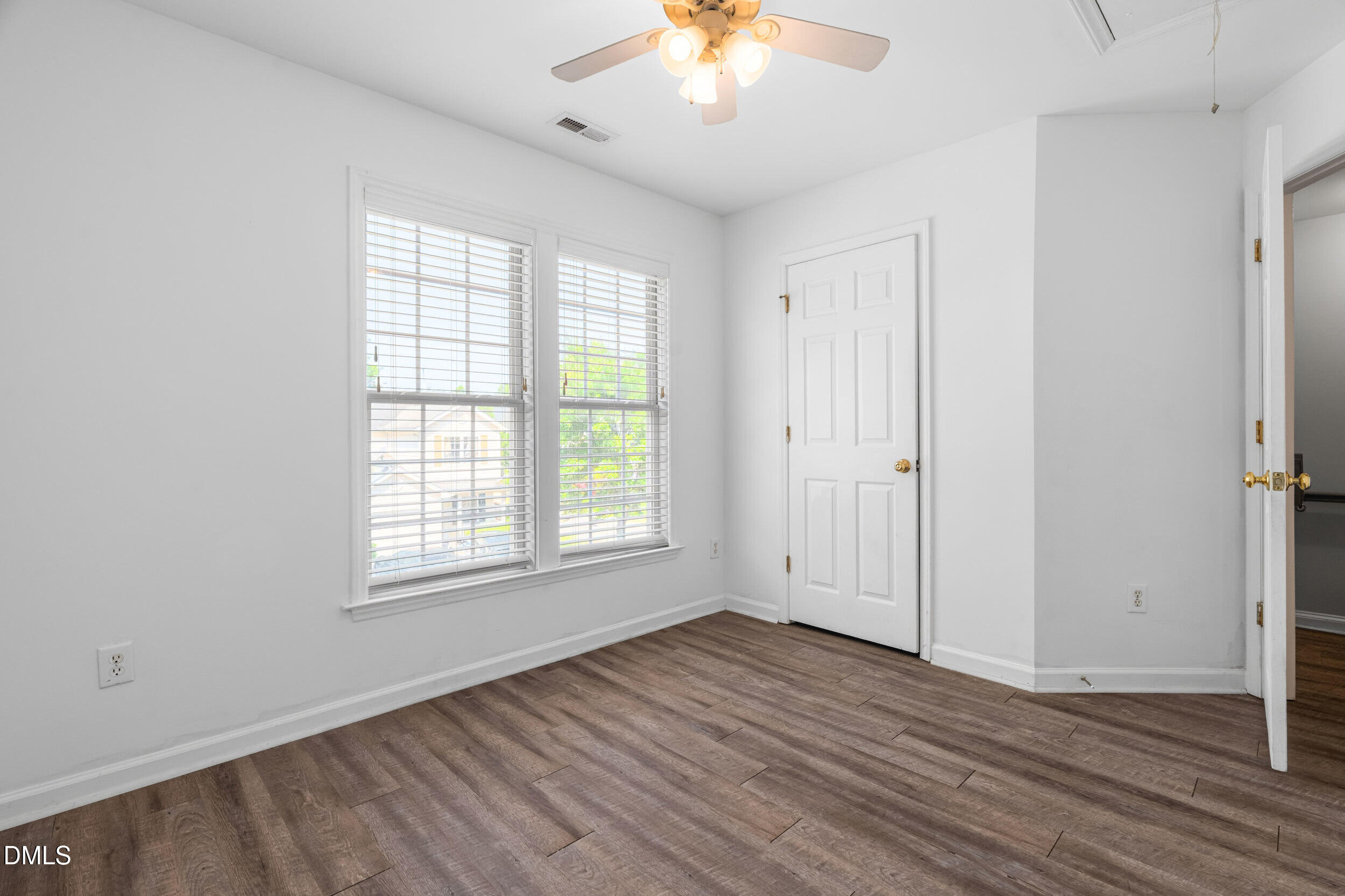 6924 Jeffreys Creek Lane Property Photo 12