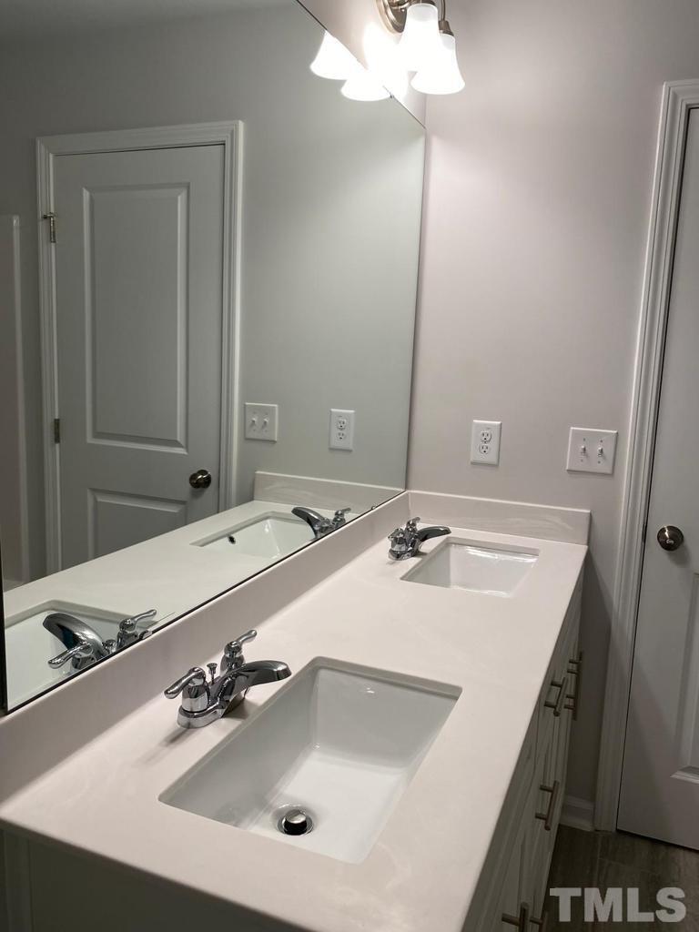 1014 Gemma Drive Property Photo 16