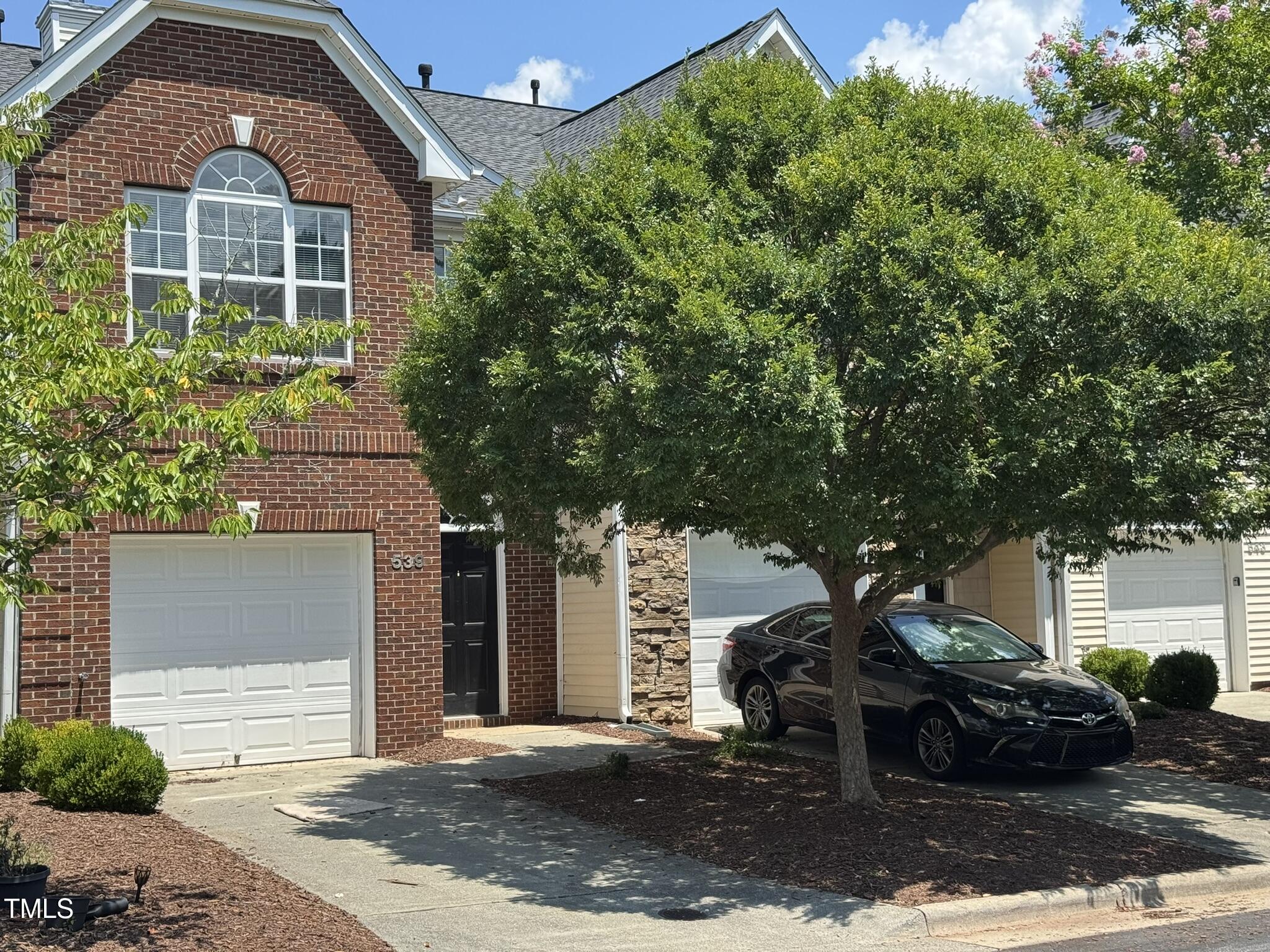 539 Writers Way Property Photo 1