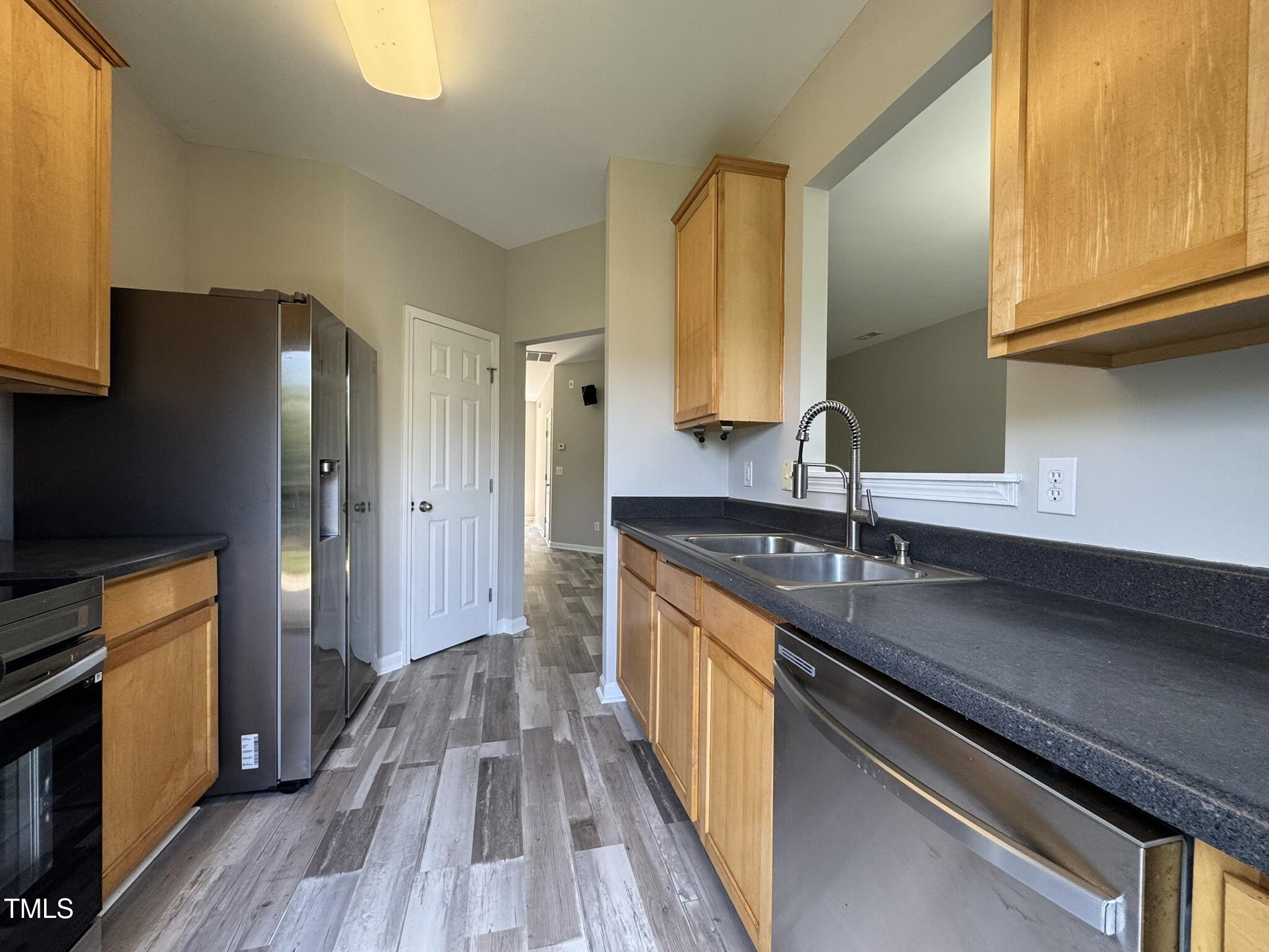 539 Writers Way Property Photo 9