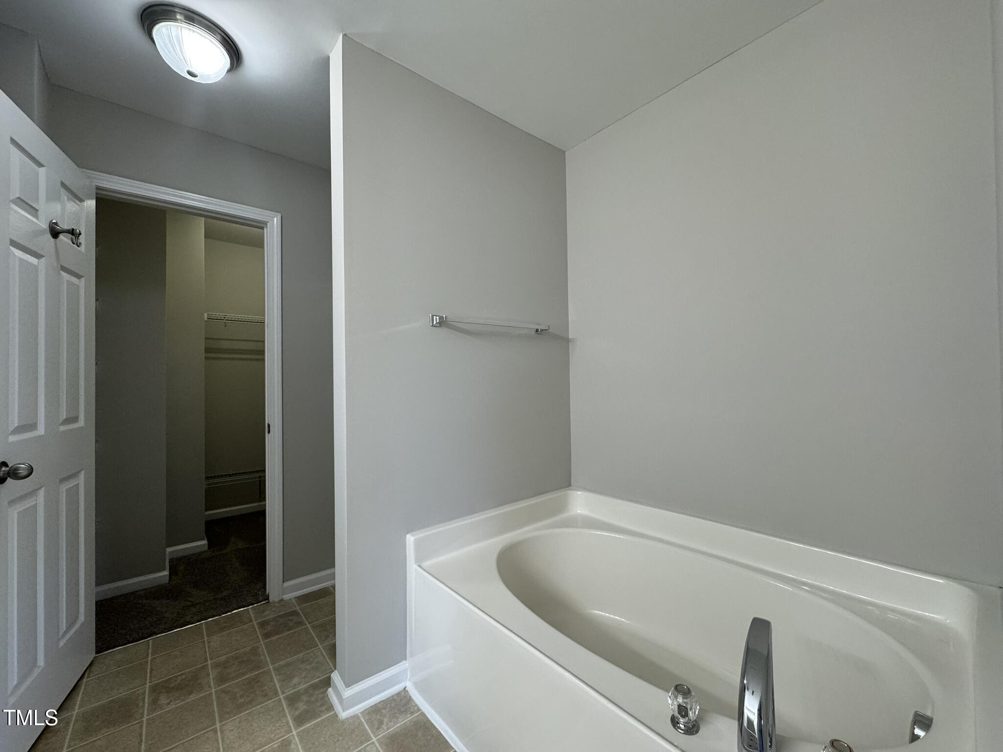 539 Writers Way Property Photo 16