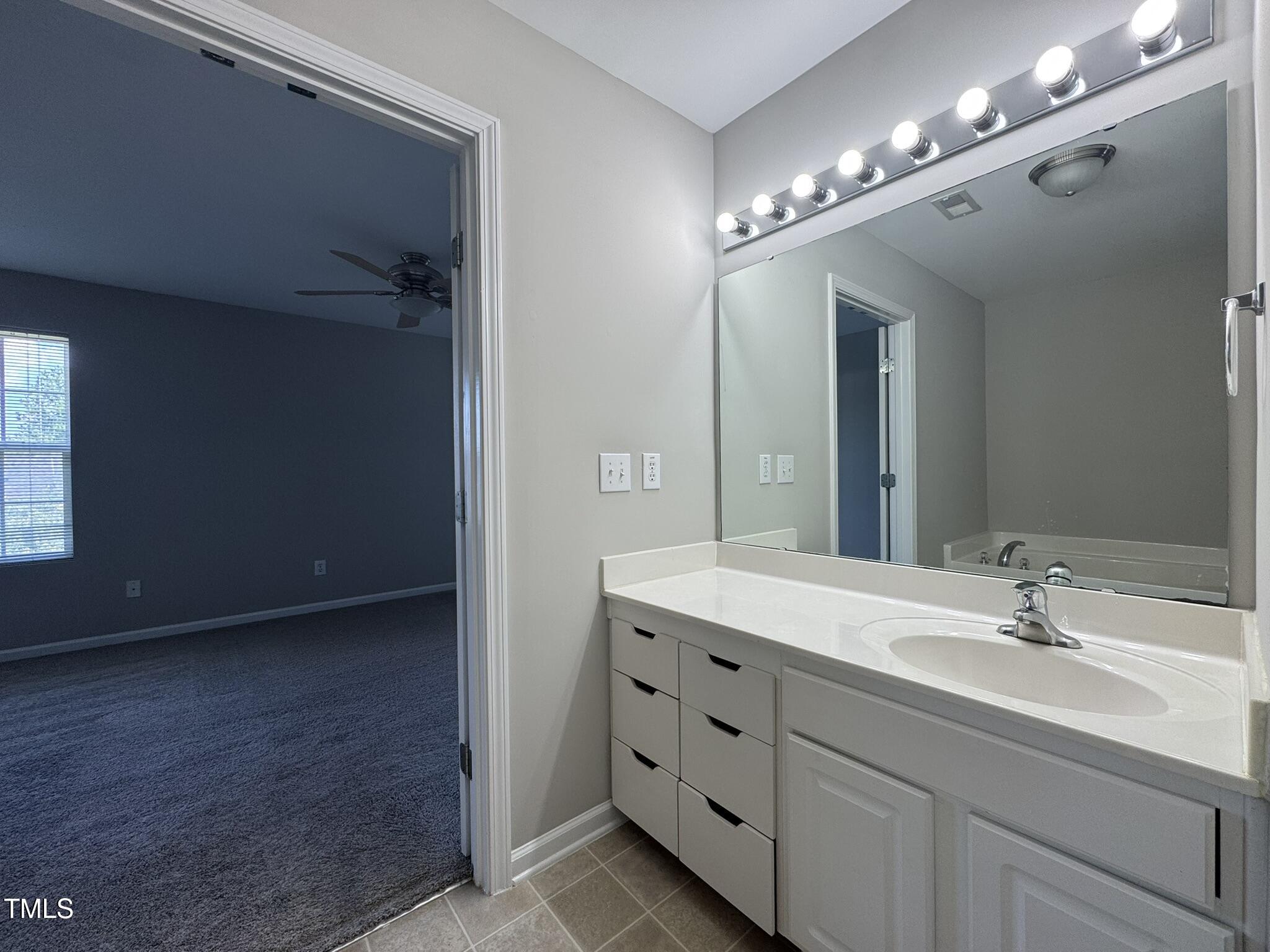 539 Writers Way Property Photo 20