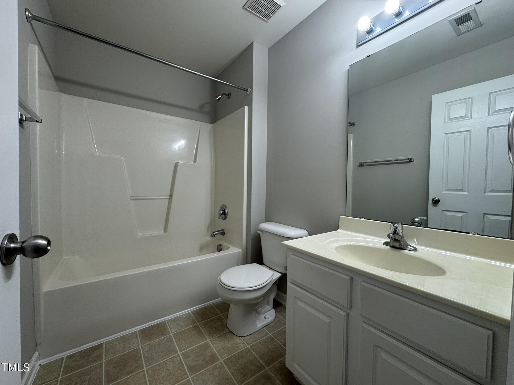 539 Writers Way Property Photo 23