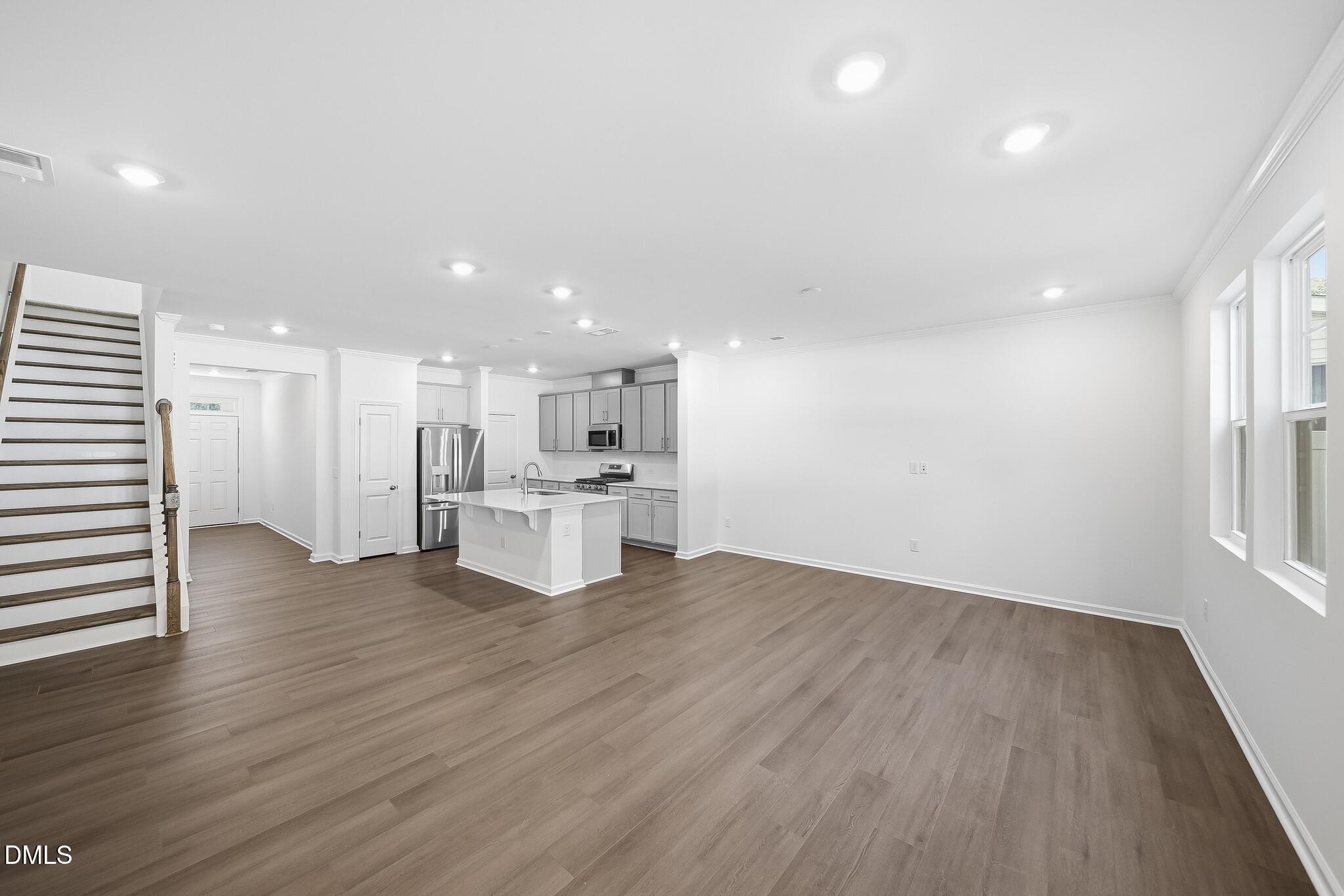 203 Tree Moss Court Property Photo 2