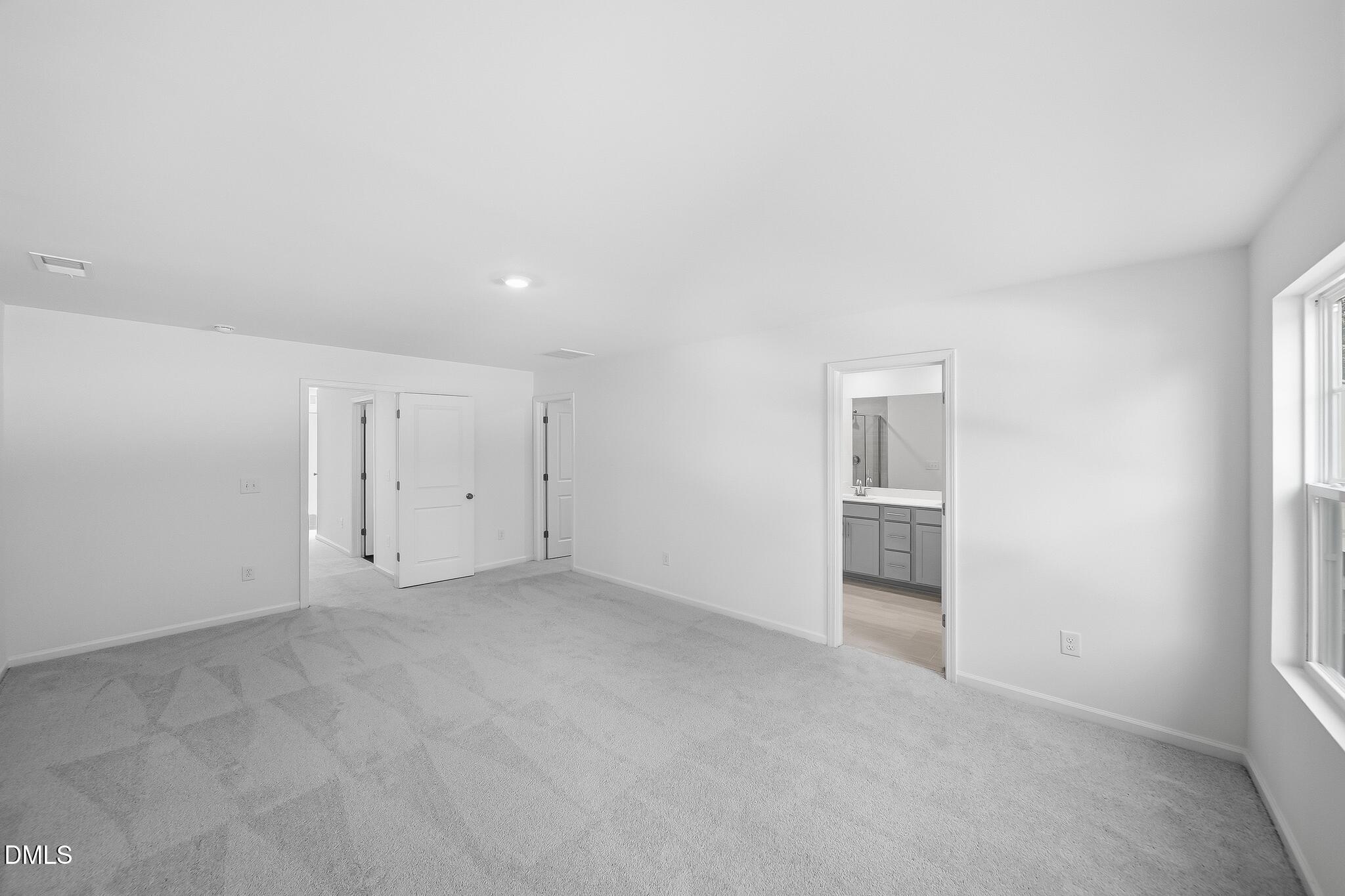 203 Tree Moss Court Property Photo 12
