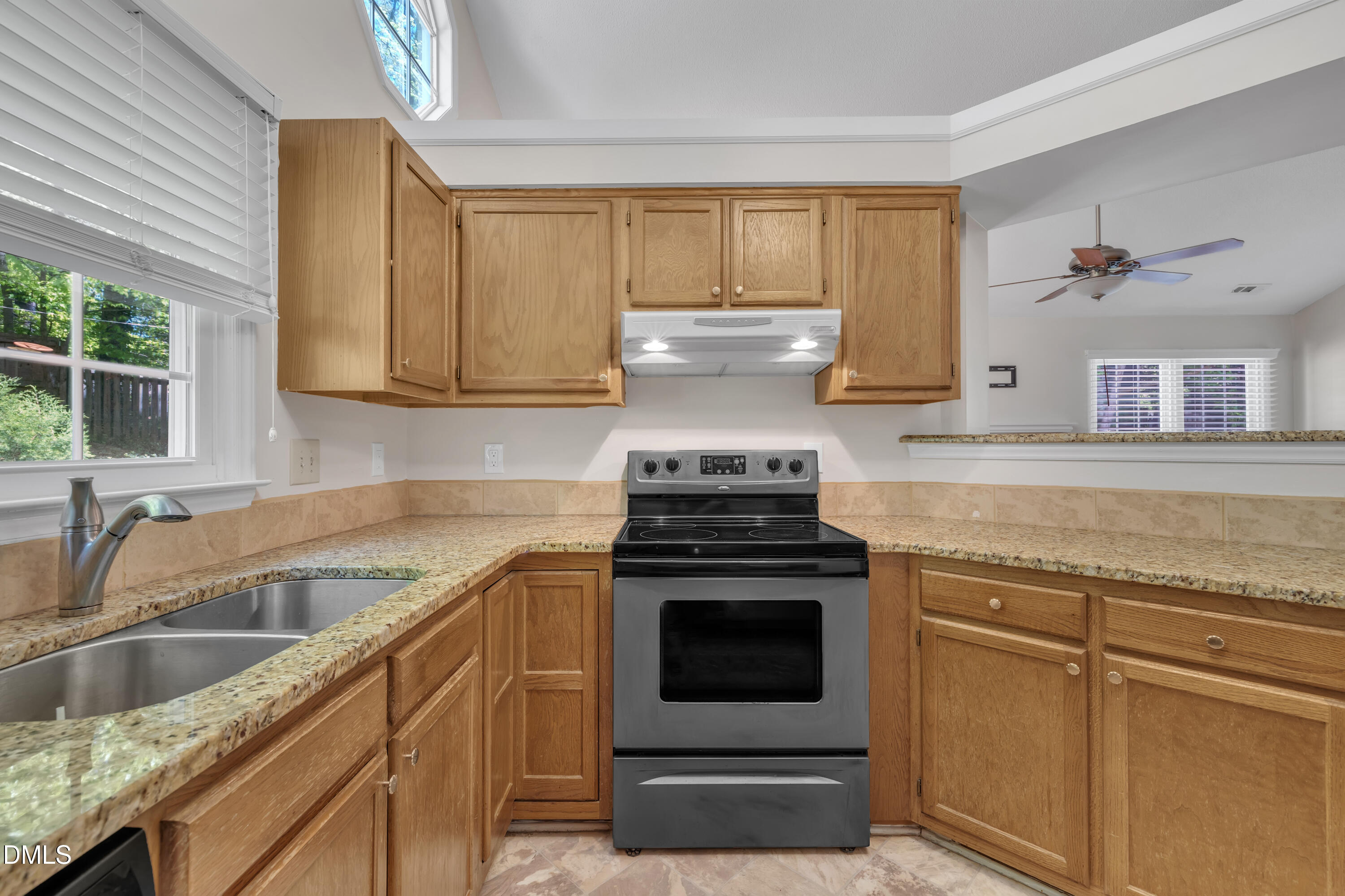 106 London Plain Court Property Photo 17