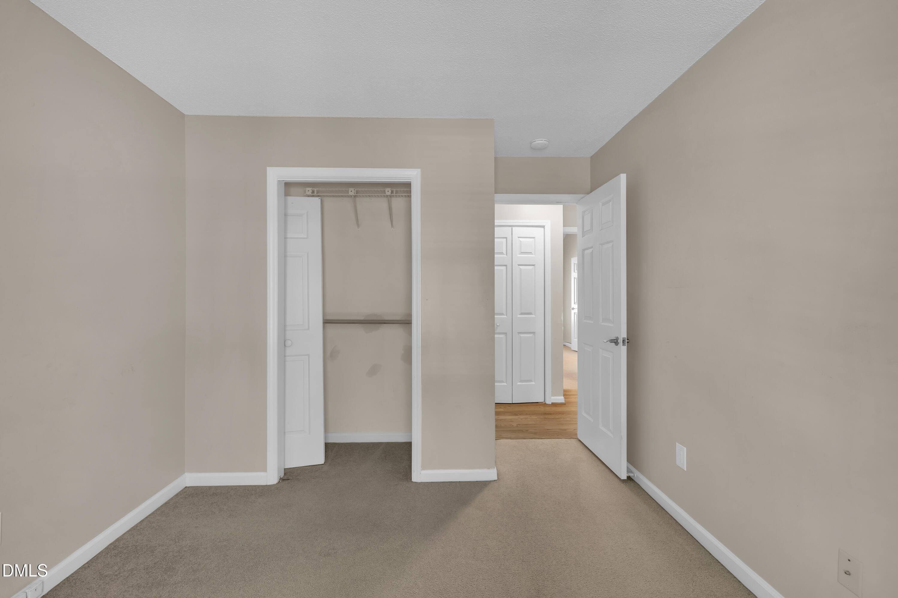 106 London Plain Court Property Photo 19