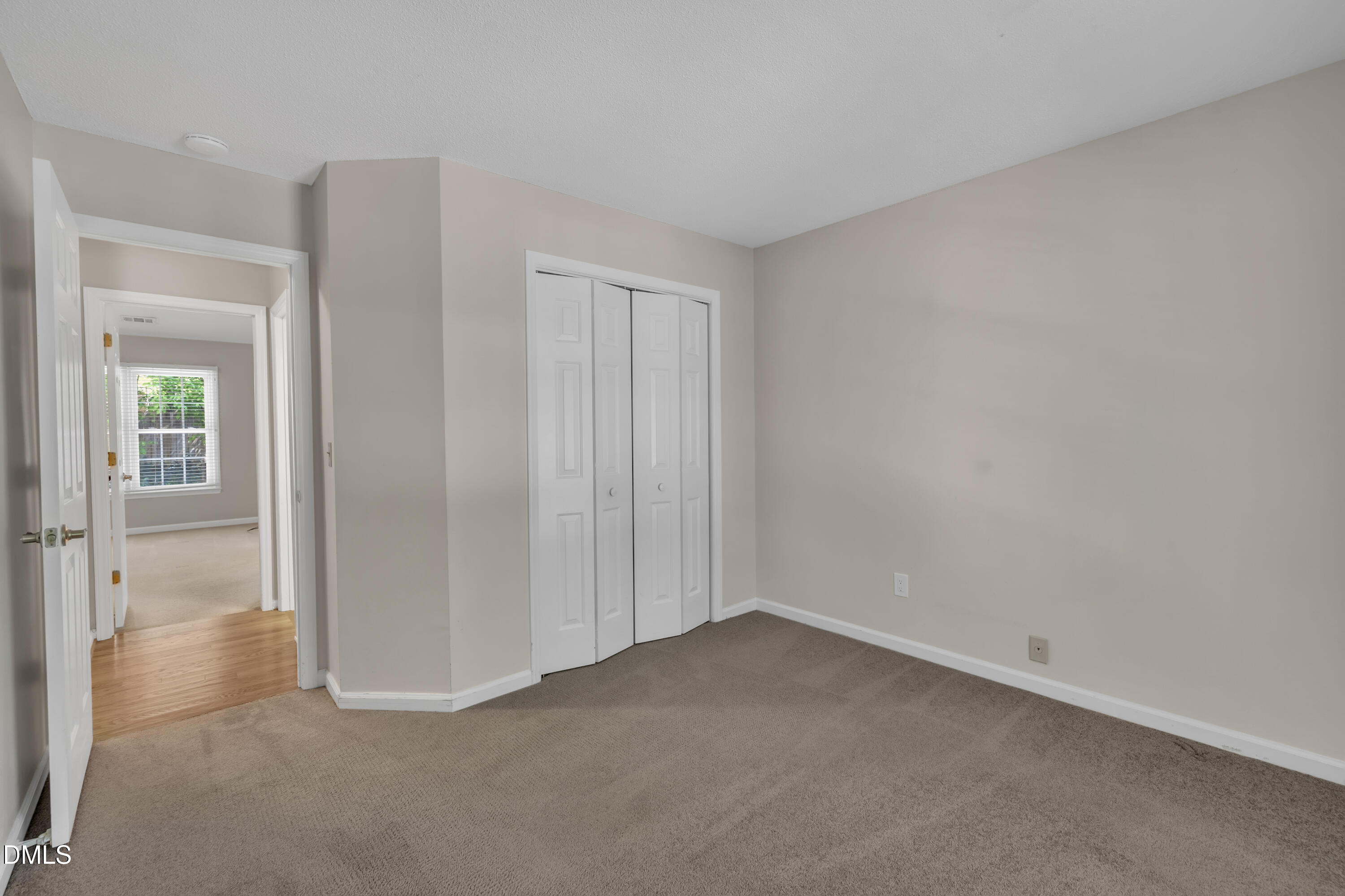 106 London Plain Court Property Photo 21