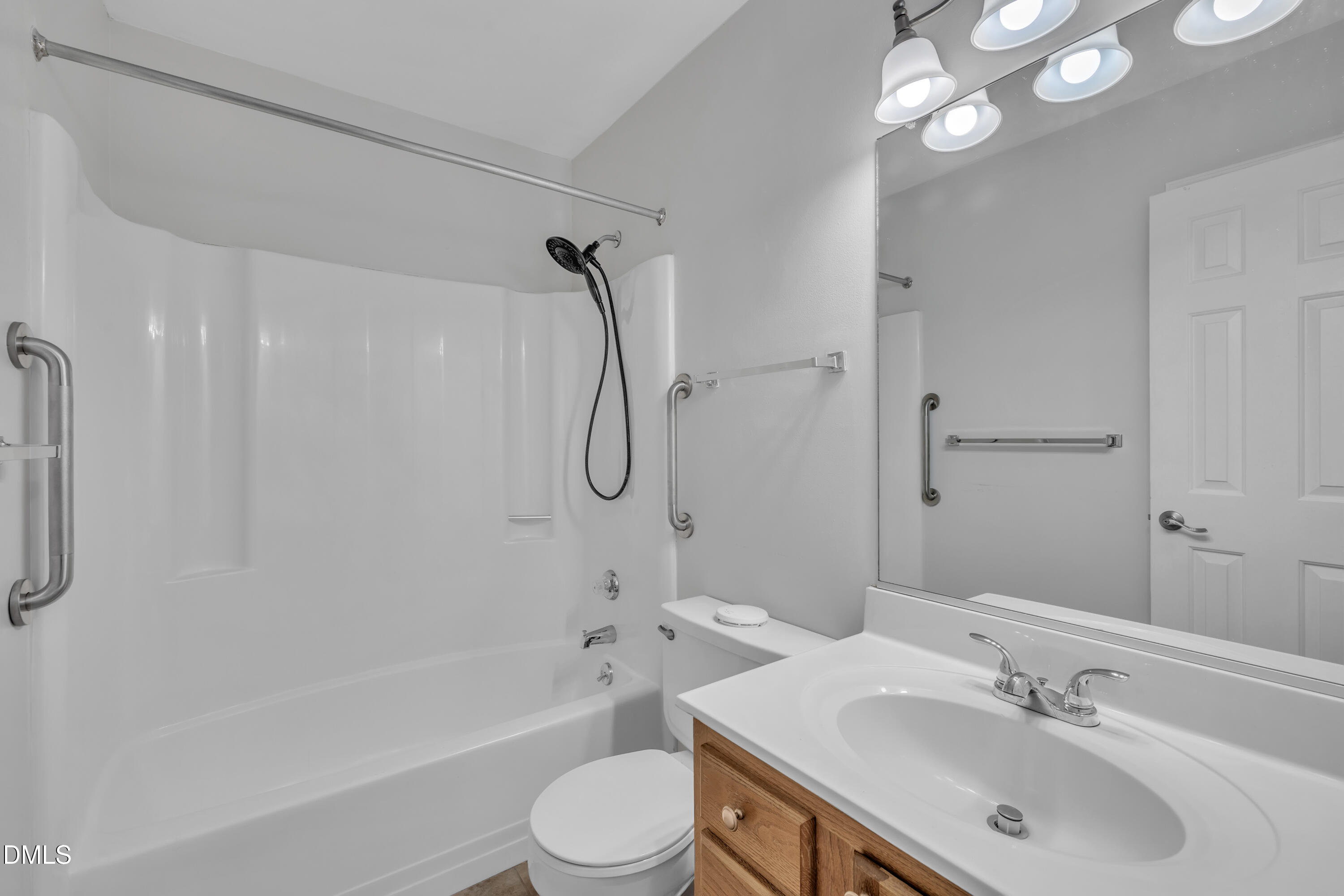106 London Plain Court Property Photo 22