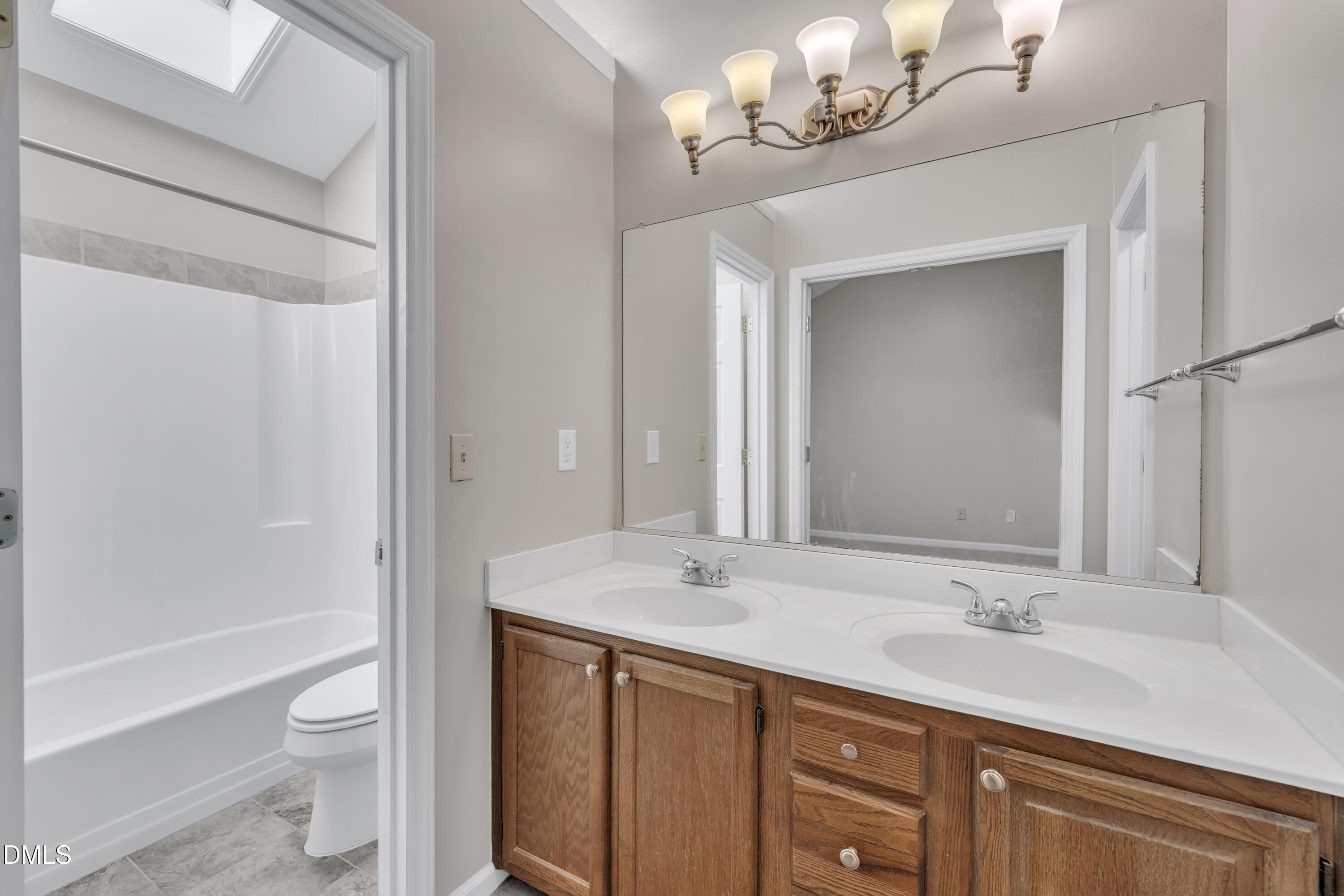 106 London Plain Court Property Photo 24