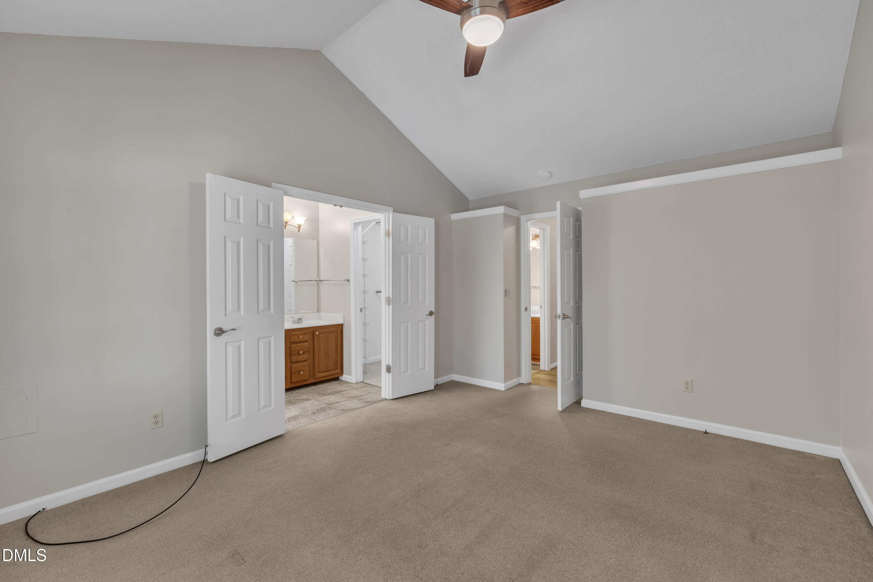 106 London Plain Court Property Photo 29