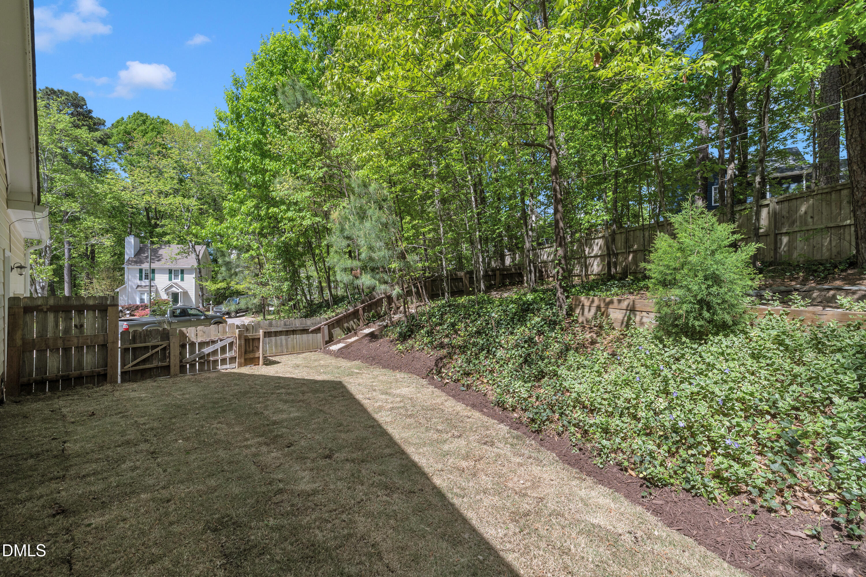 106 London Plain Court Property Photo 36