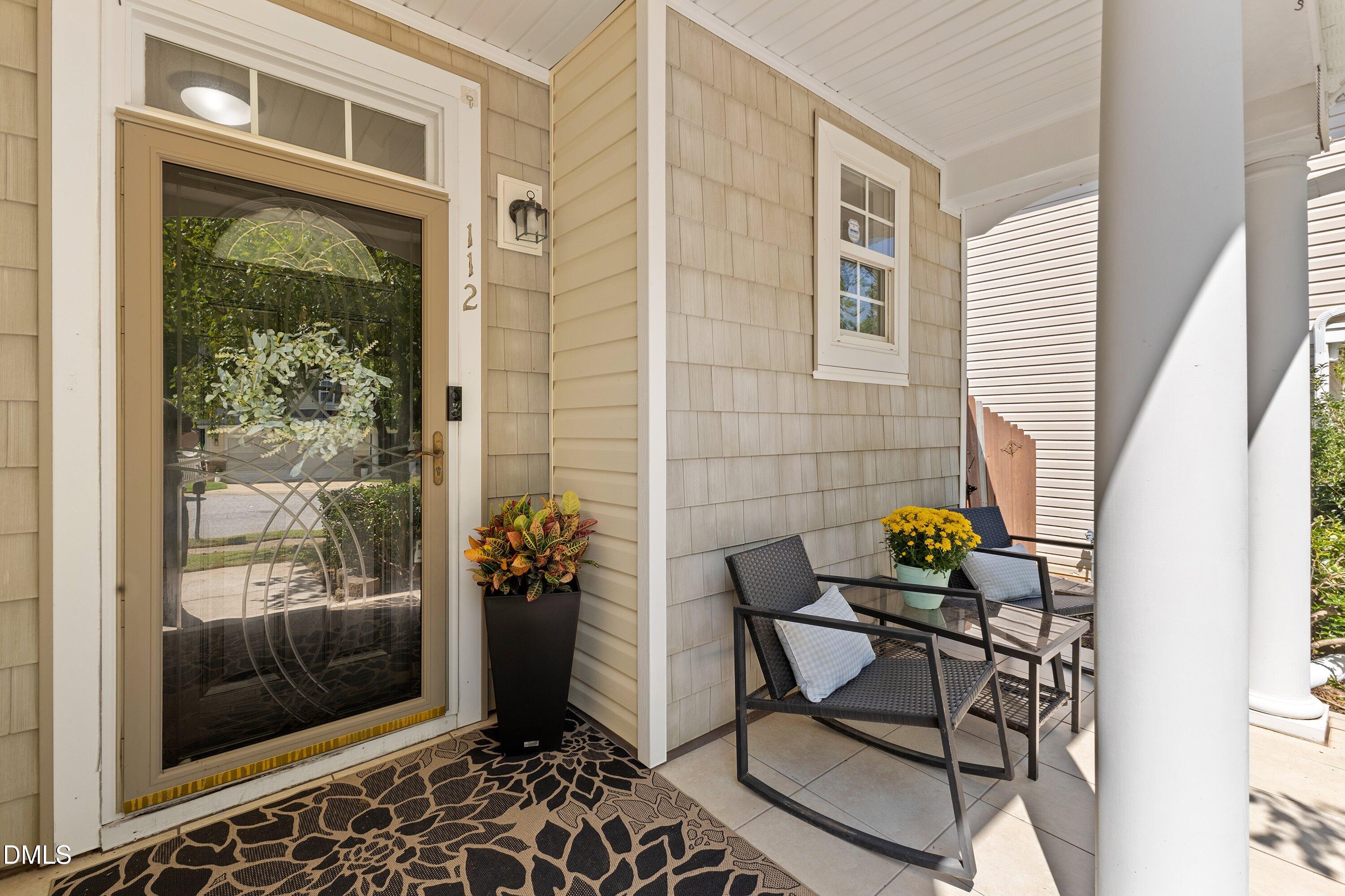 112 Smart Court Property Photo 6