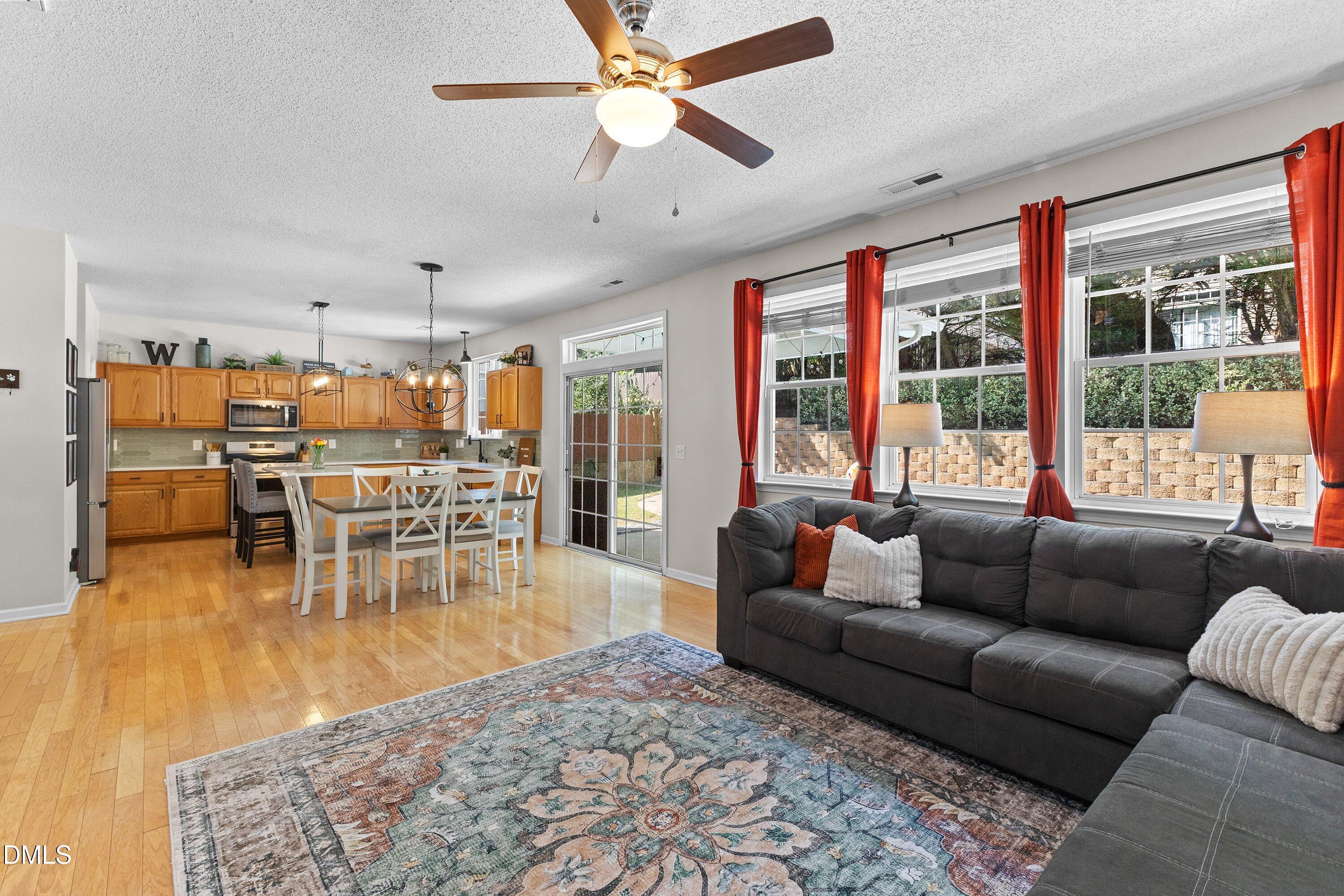 112 Smart Court Property Photo 14
