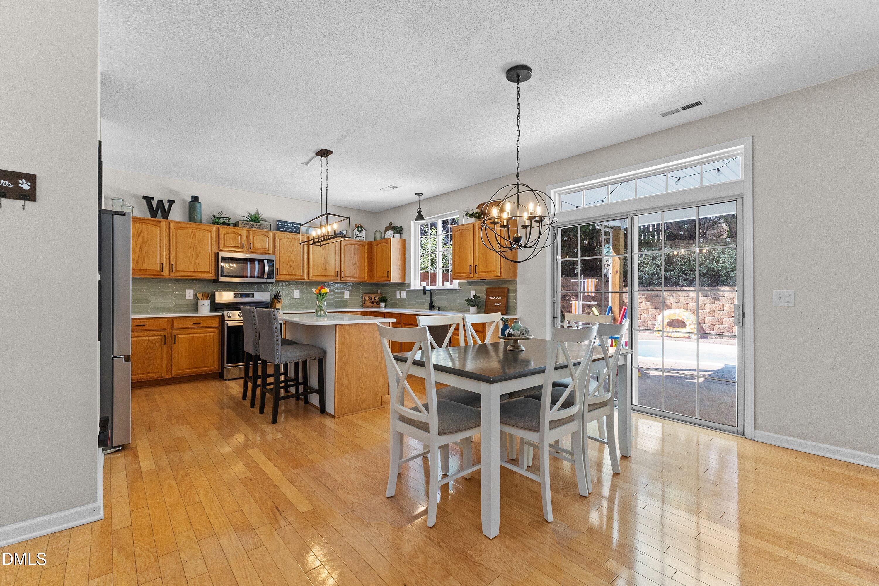 112 Smart Court Property Photo 16