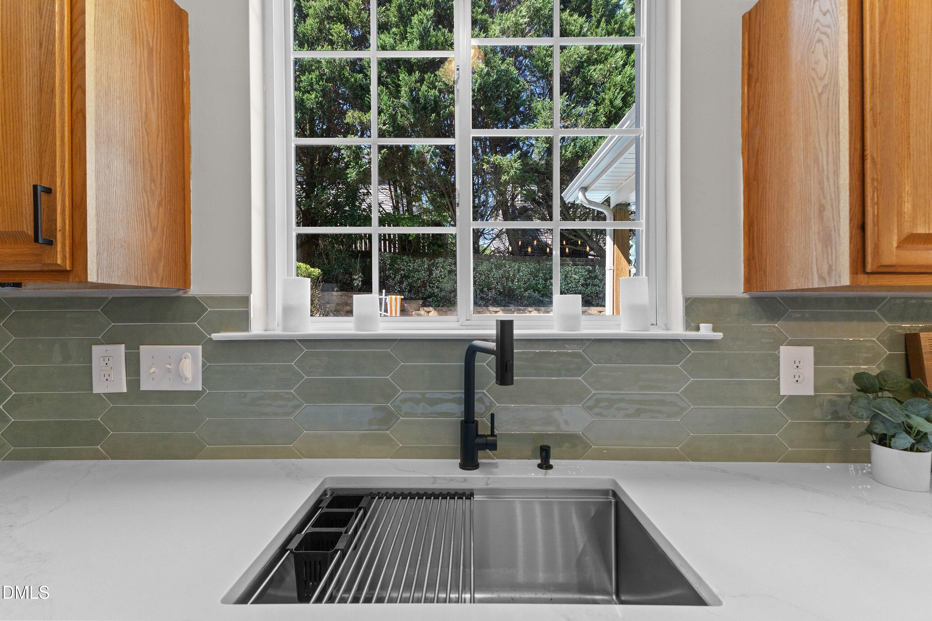 112 Smart Court Property Photo 23
