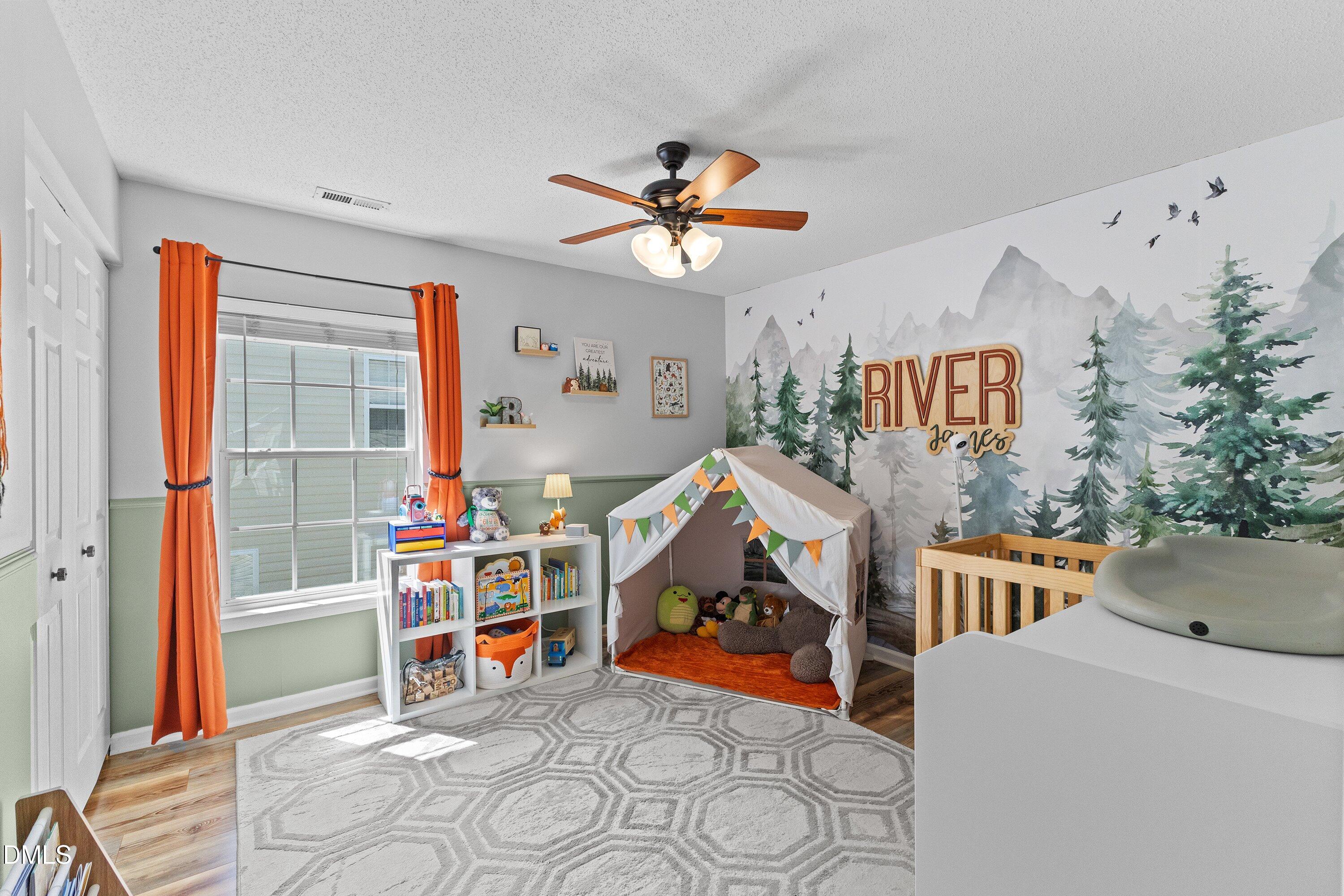 112 Smart Court Property Photo 32
