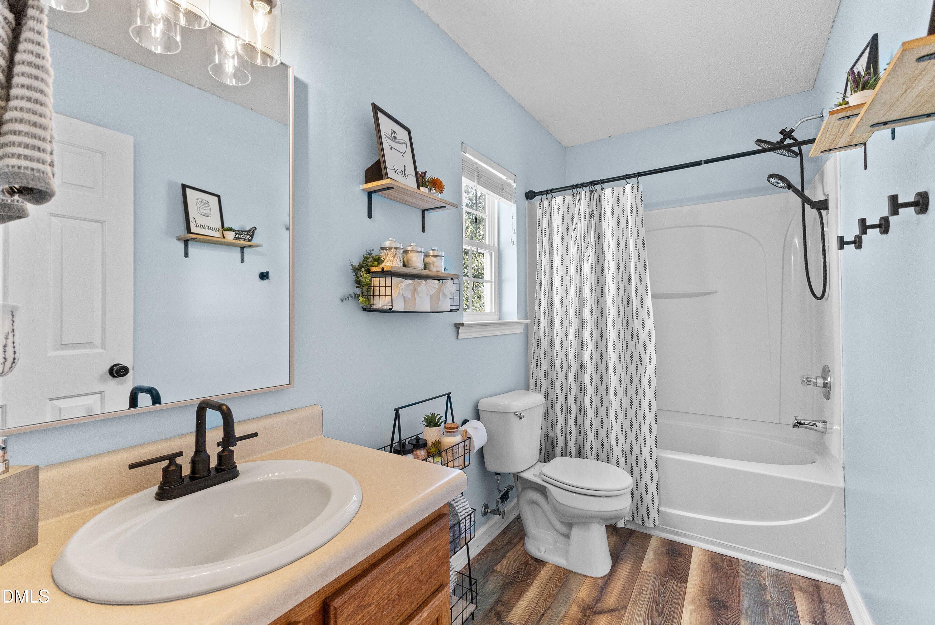 112 Smart Court Property Photo 37