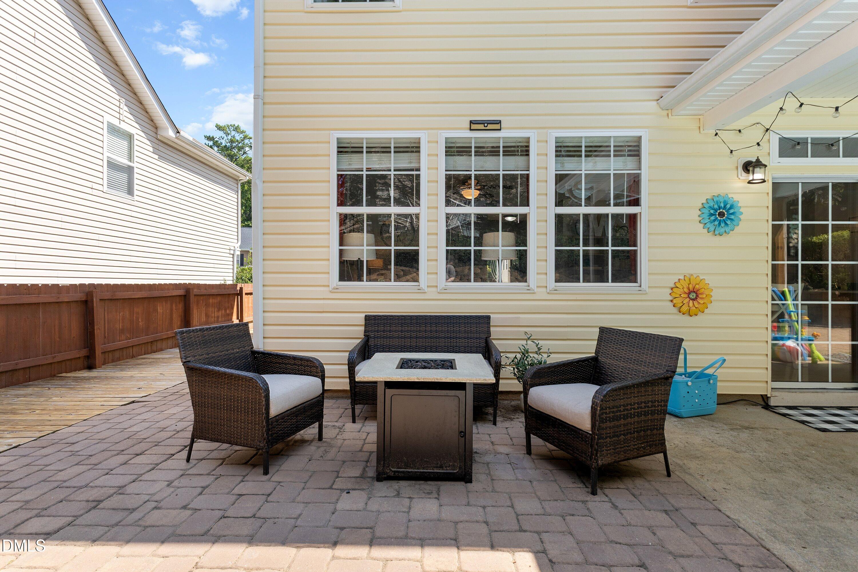 112 Smart Court Property Photo 42