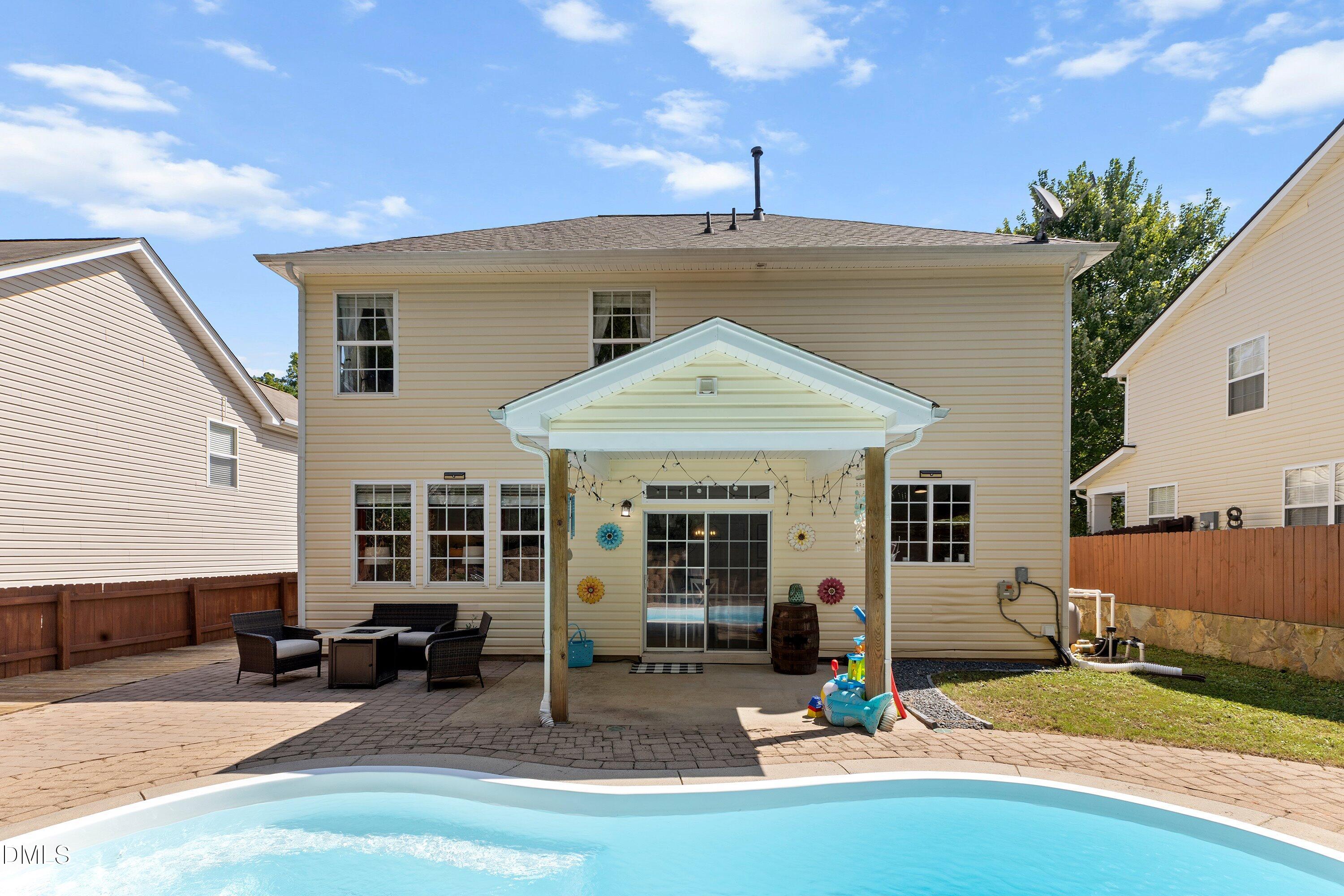 112 Smart Court Property Photo 44