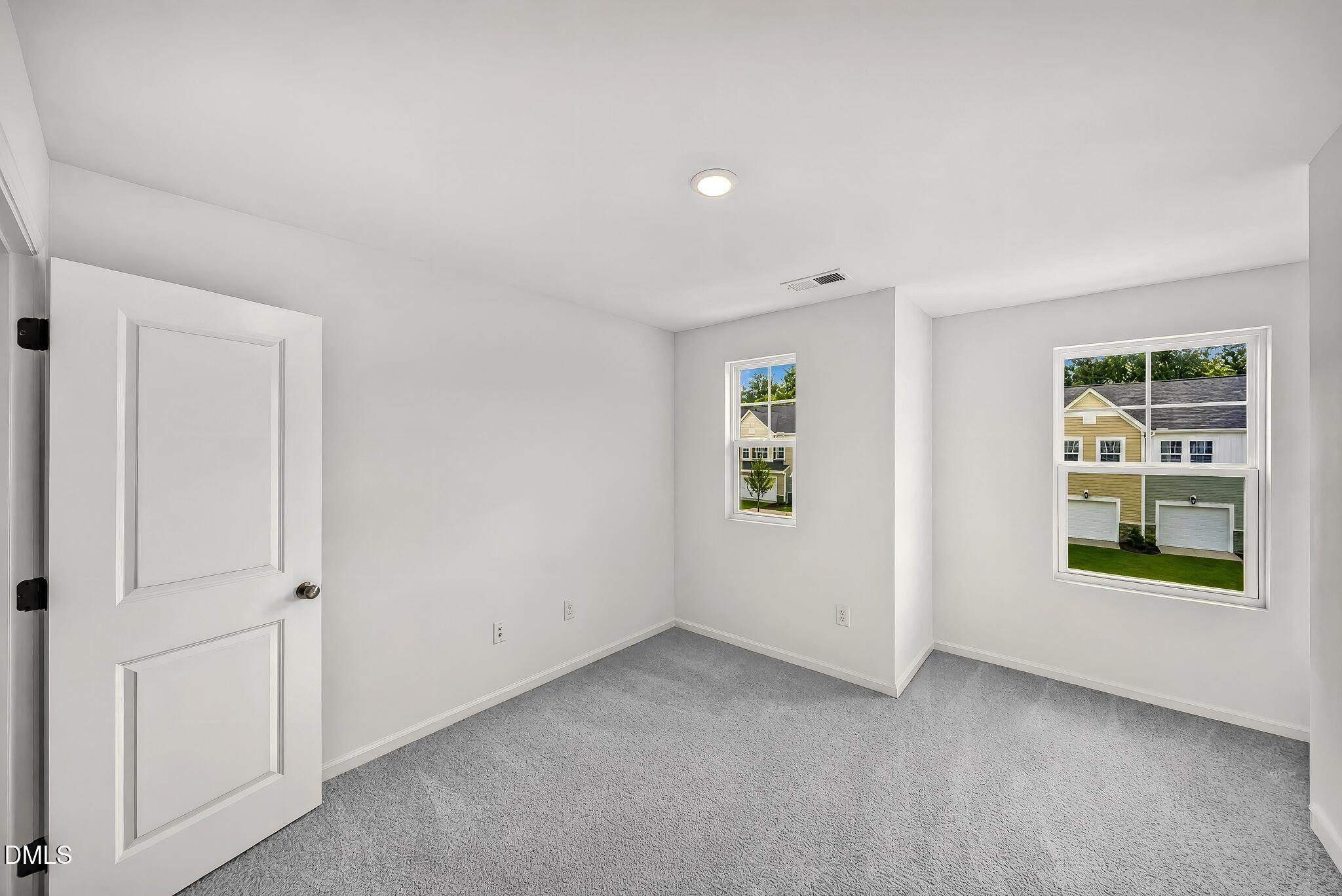211 Tree Moss Court Property Photo 13