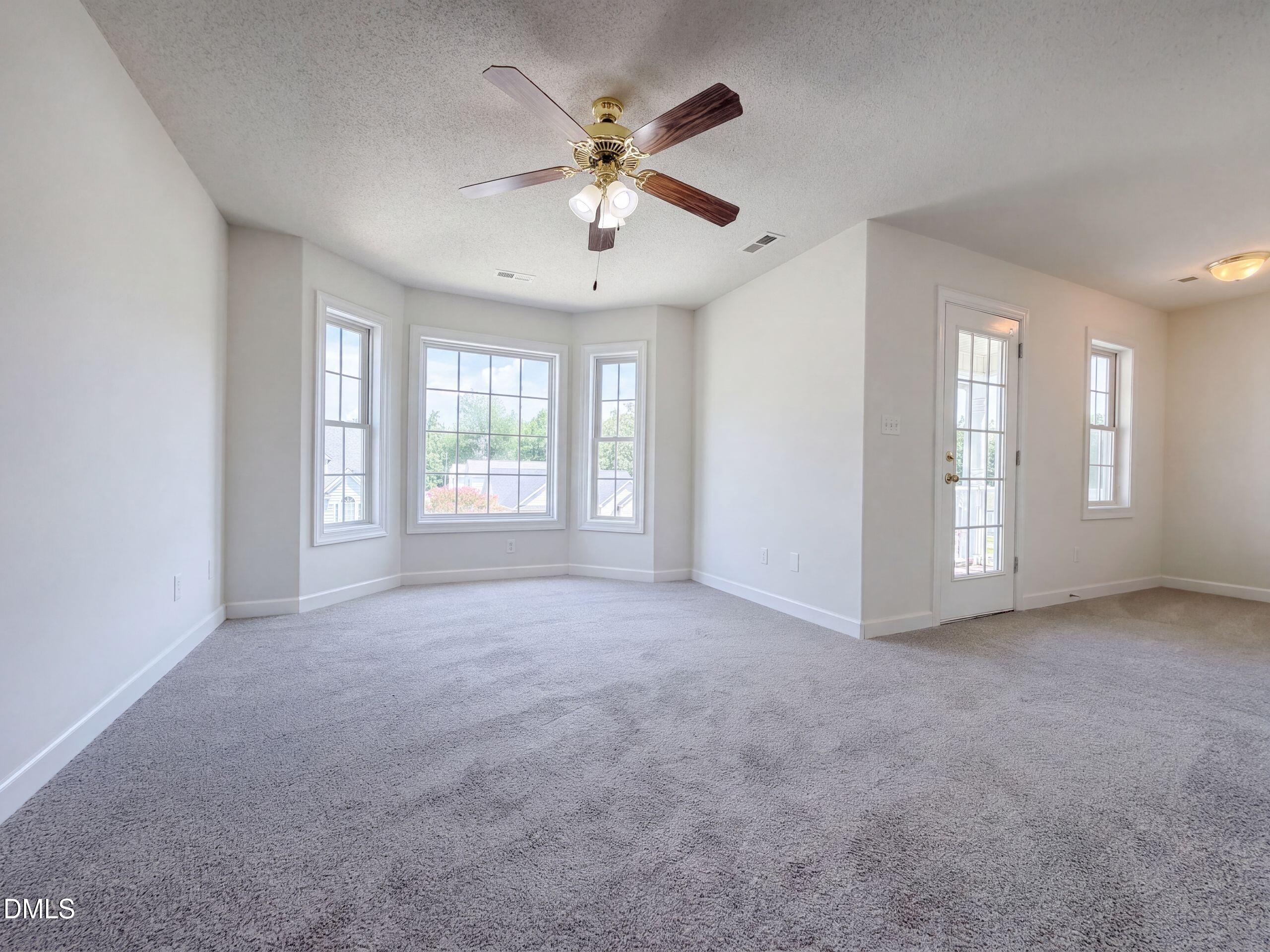 180 Whetstone Drive Property Photo 10