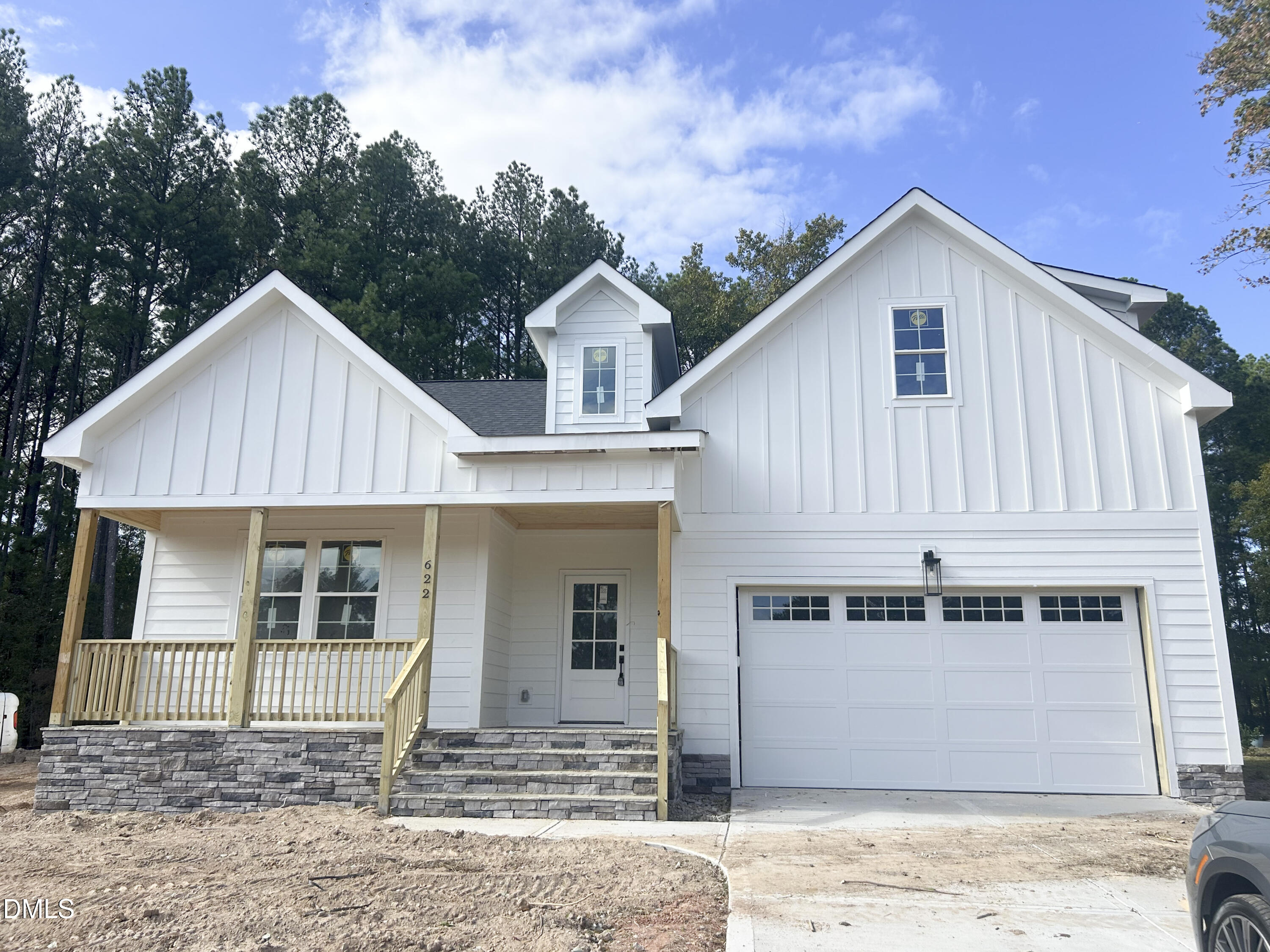 622 Sherron Road Property Photo 1