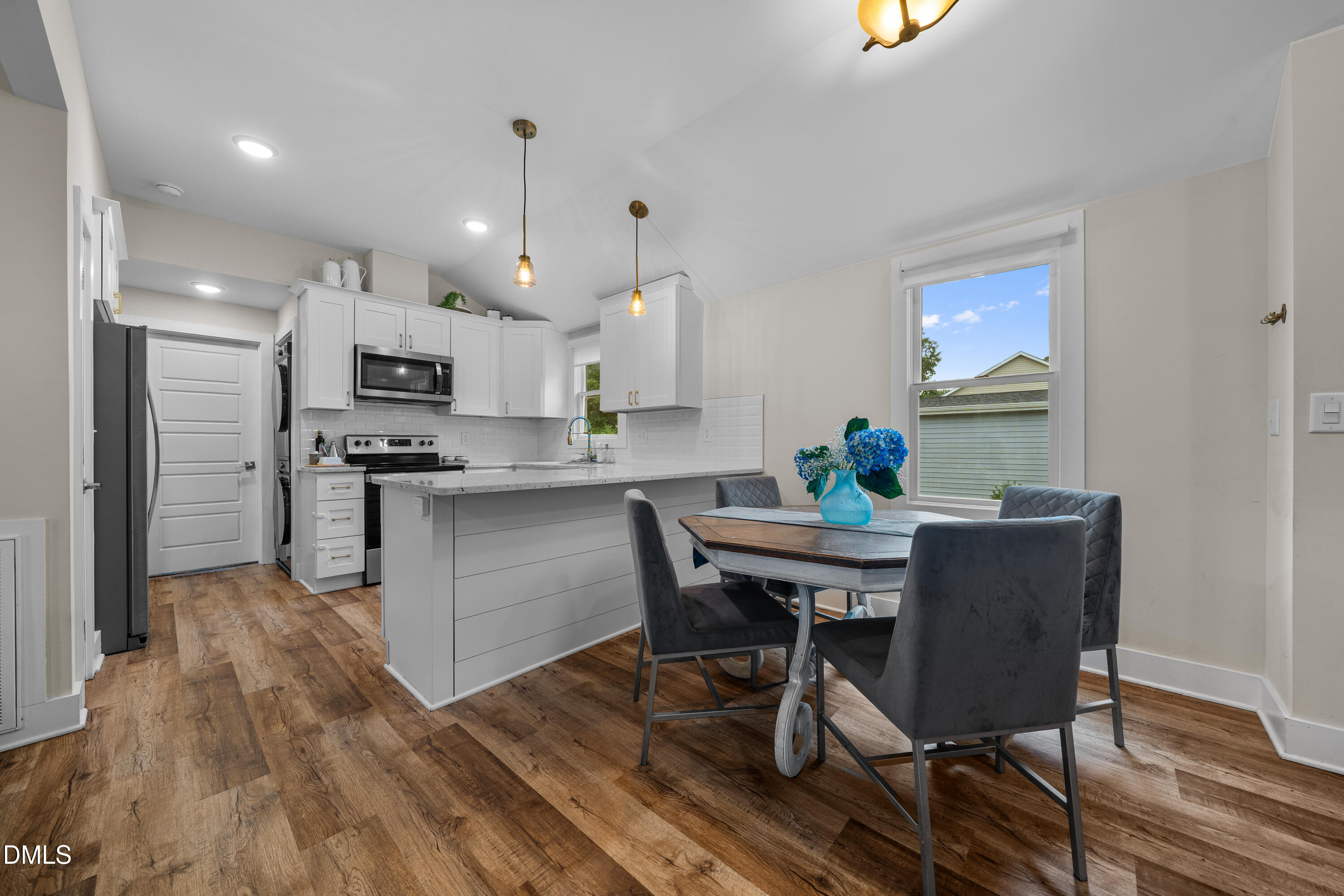 2015 Schieffelin Road 1 Property Photo 5