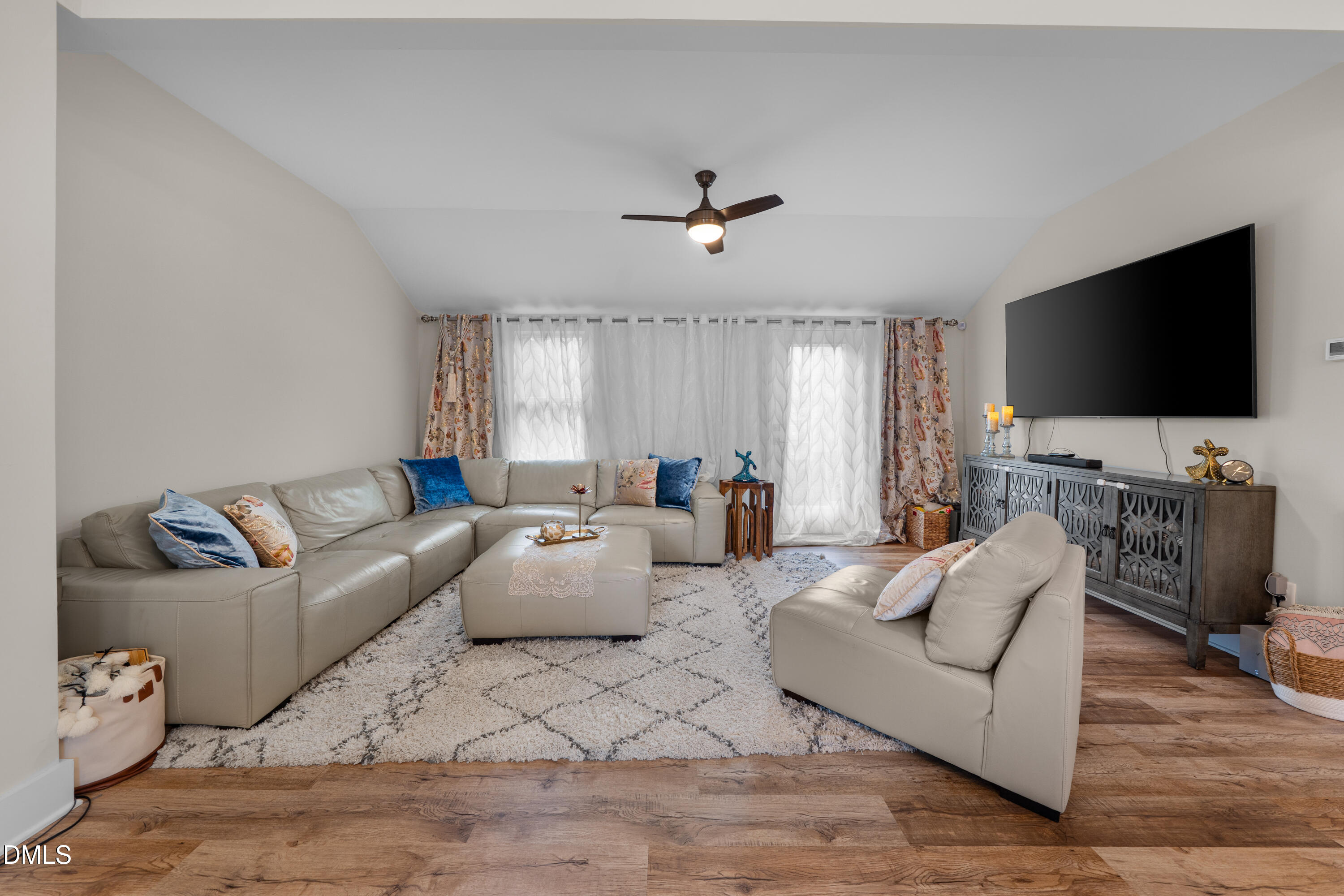 2015 Schieffelin Road 1 Property Photo 7
