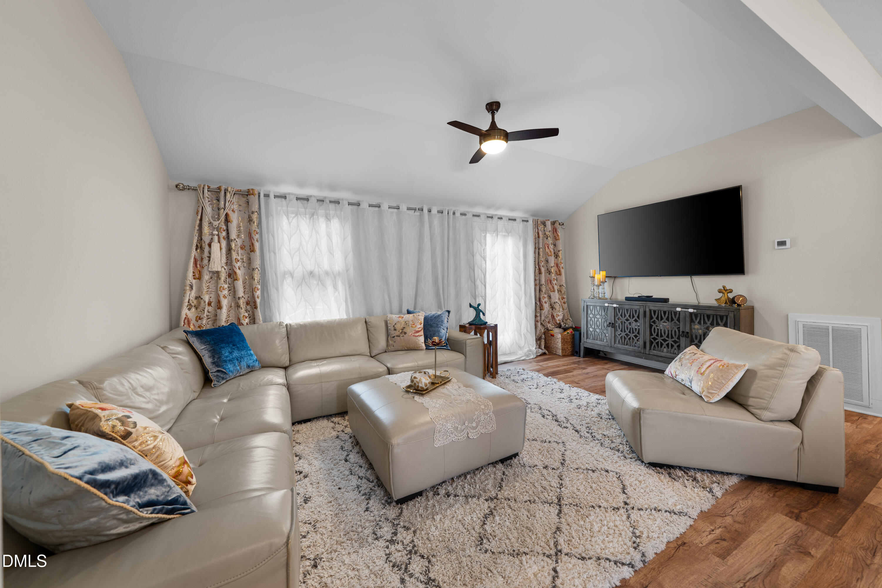 2015 Schieffelin Road 1 Property Photo 8