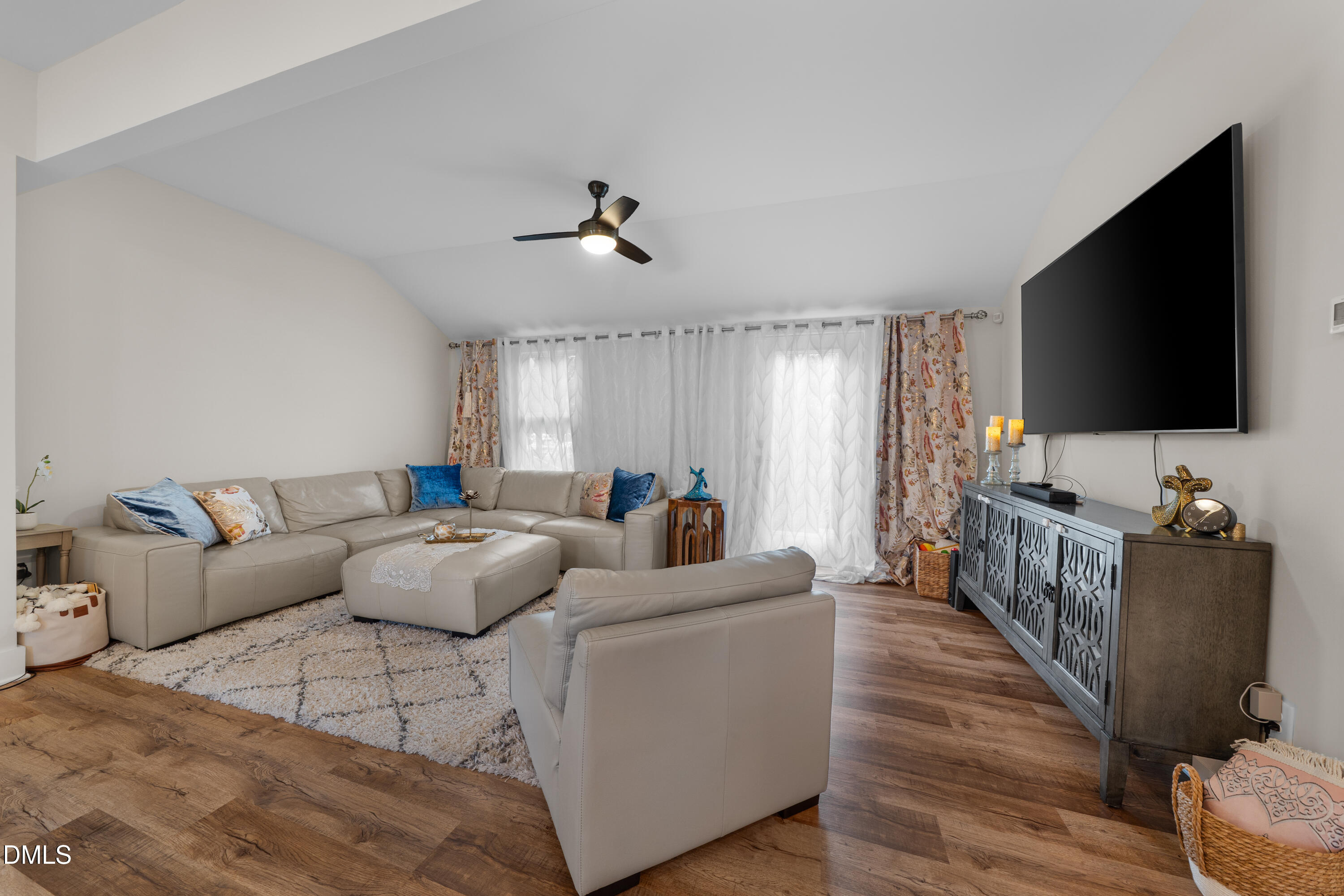 2015 Schieffelin Road 1 Property Photo 10