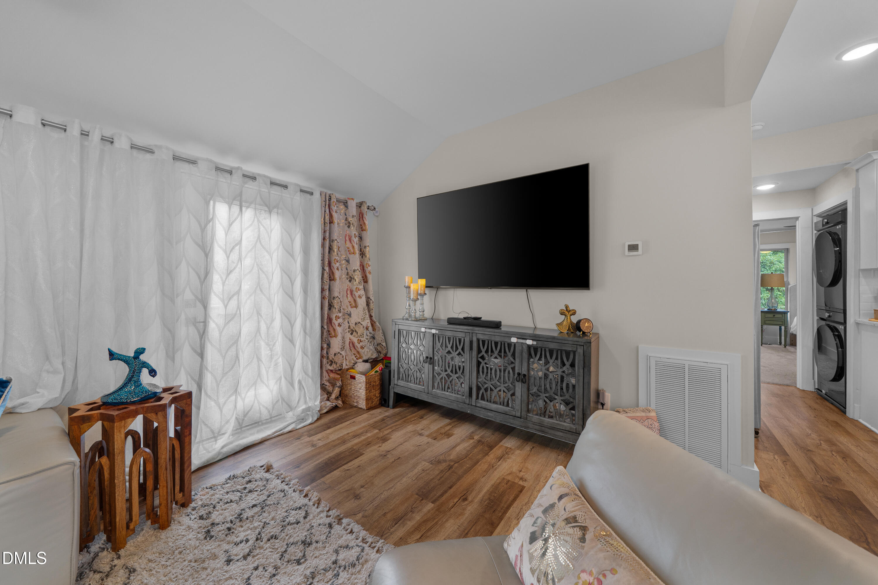 2015 Schieffelin Road 1 Property Photo 11