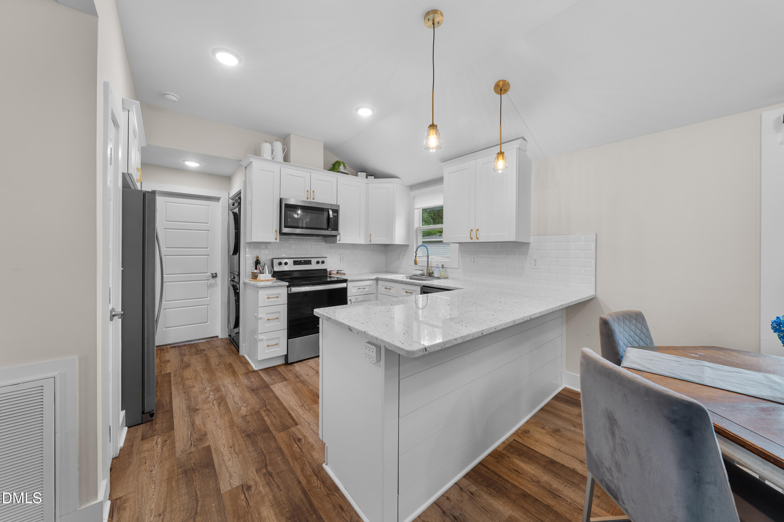 2015 Schieffelin Road 1 Property Photo 16