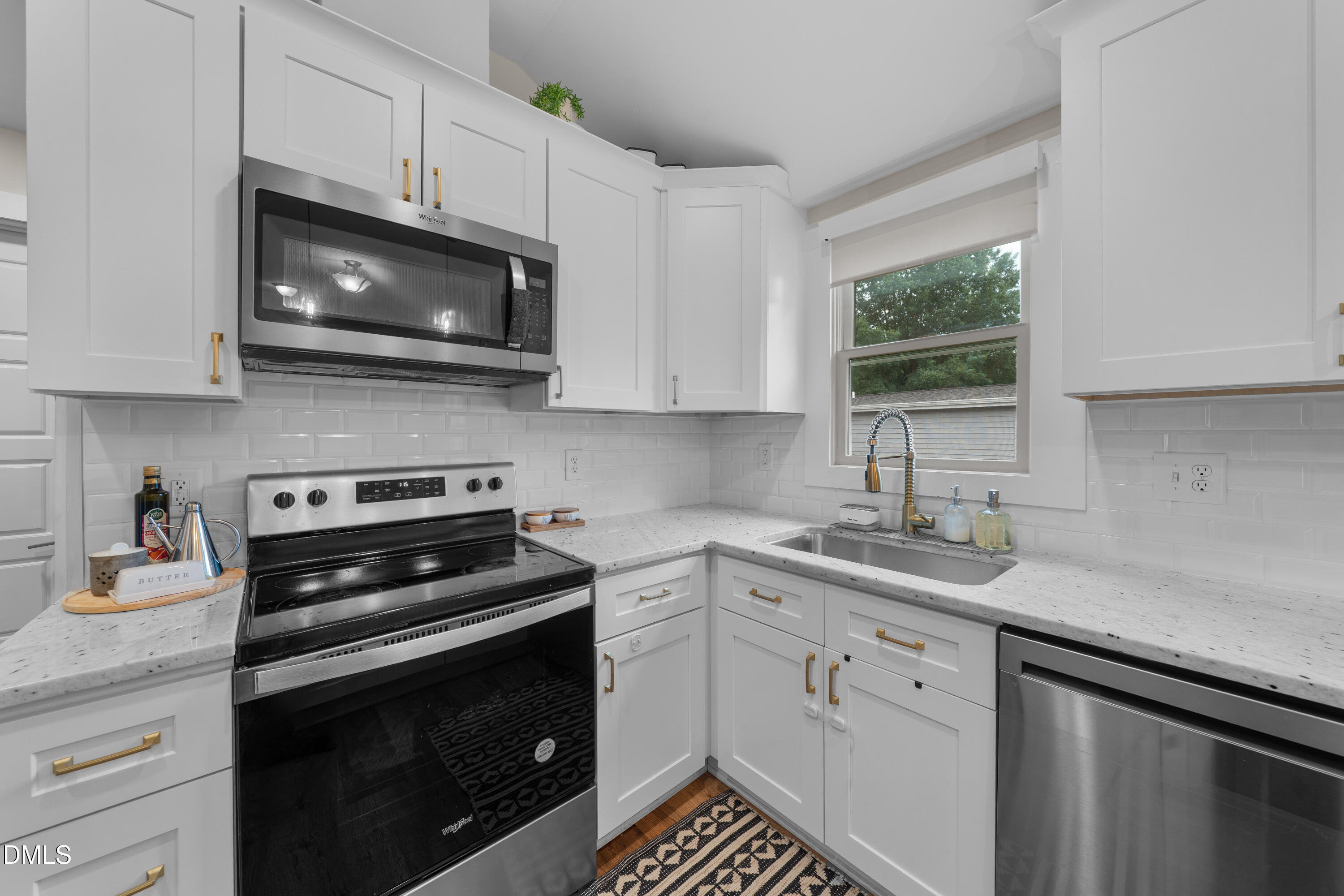 2015 Schieffelin Road 1 Property Photo 18
