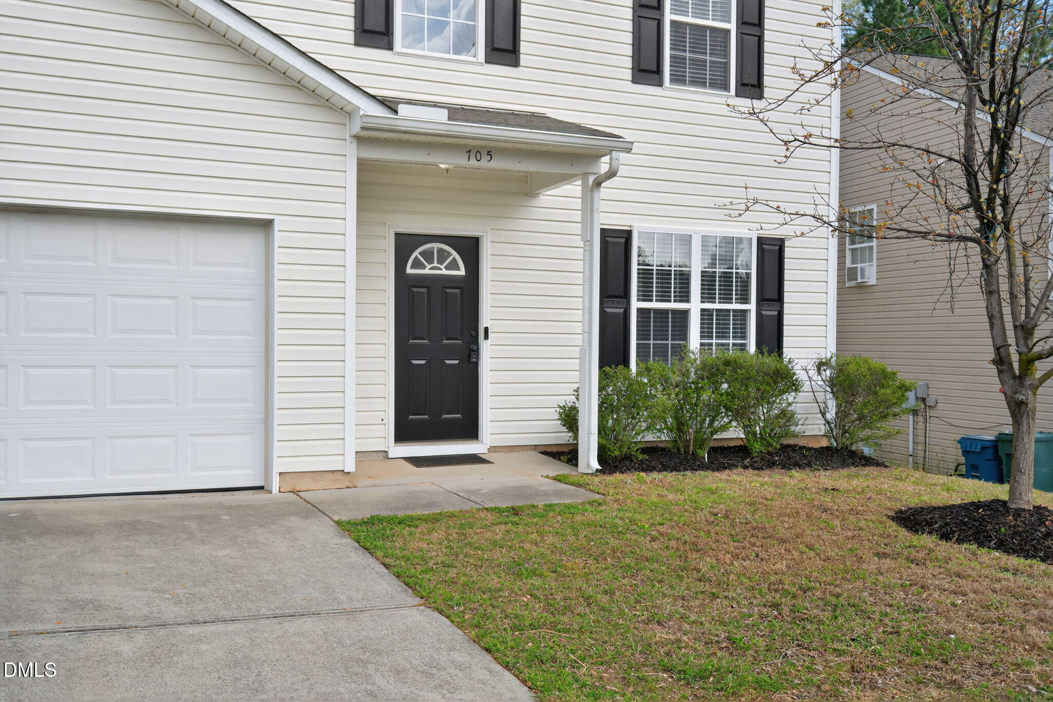 705 Weeping Willow Drive Property Photo 4