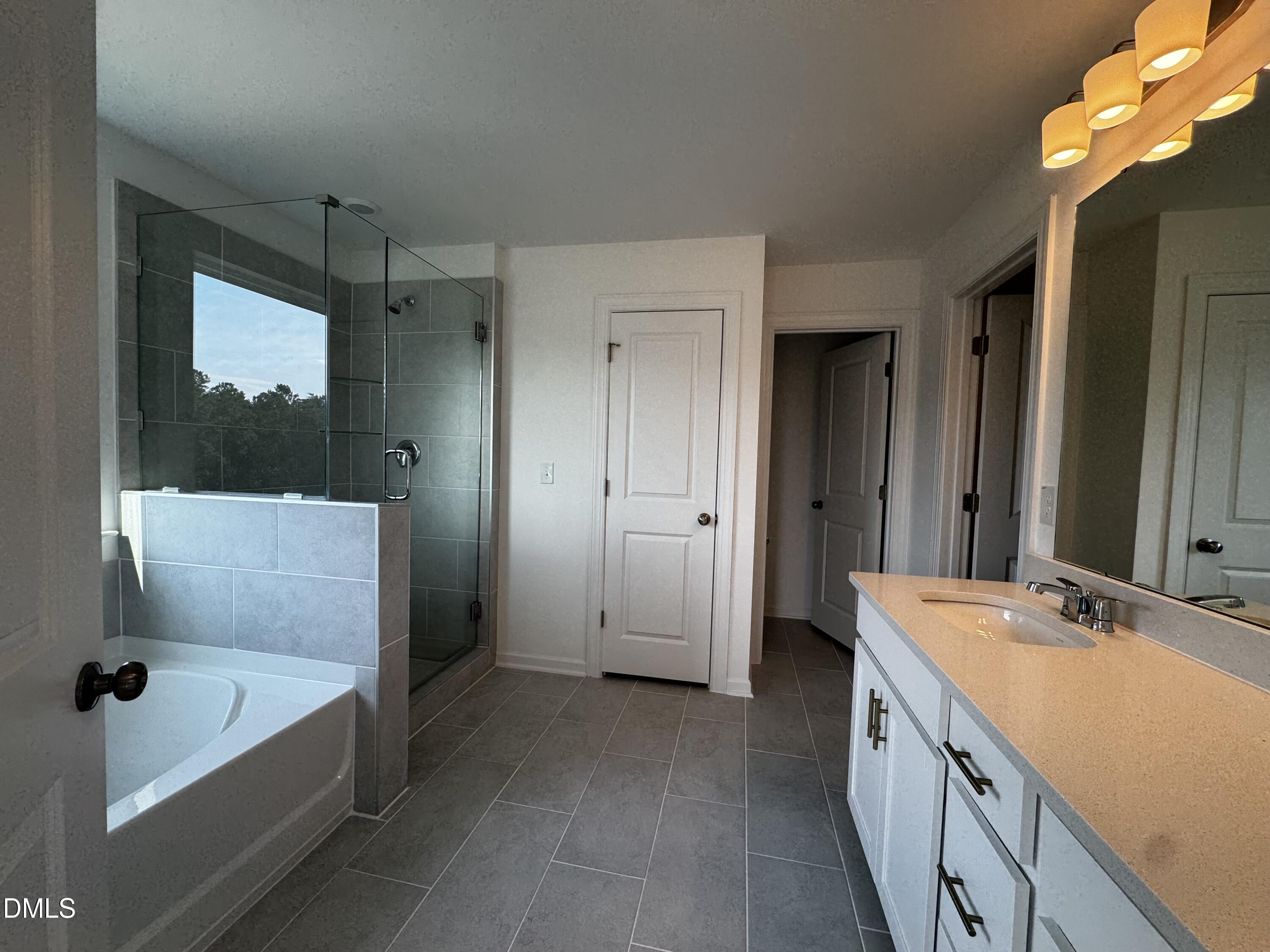 104 Hiddenite Place Property Photo 4