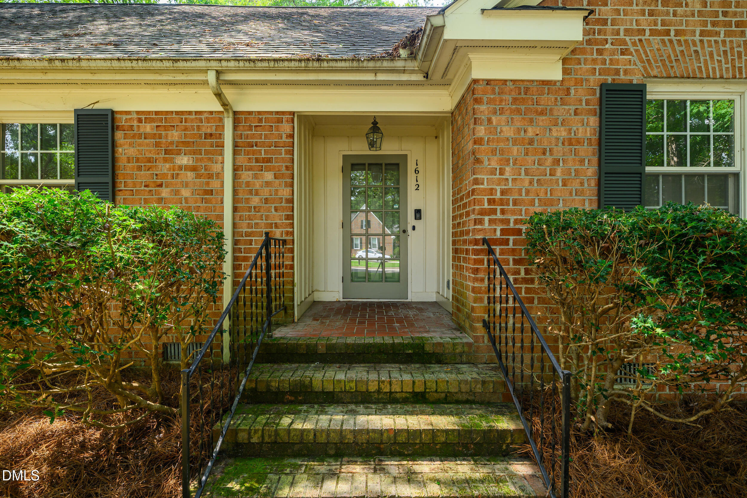1612 Colony Drive Property Photo 4