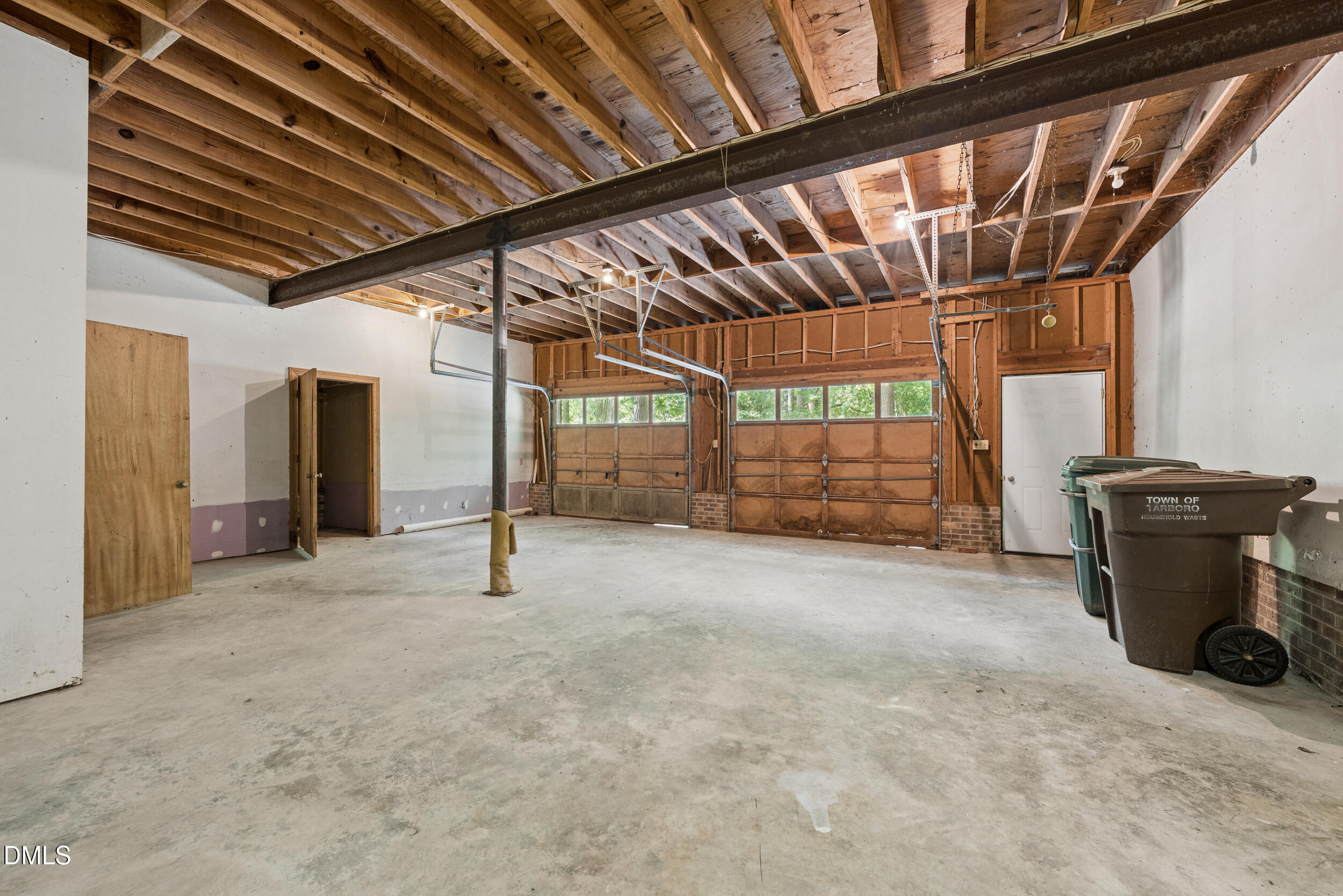 1612 Colony Drive Property Photo 35